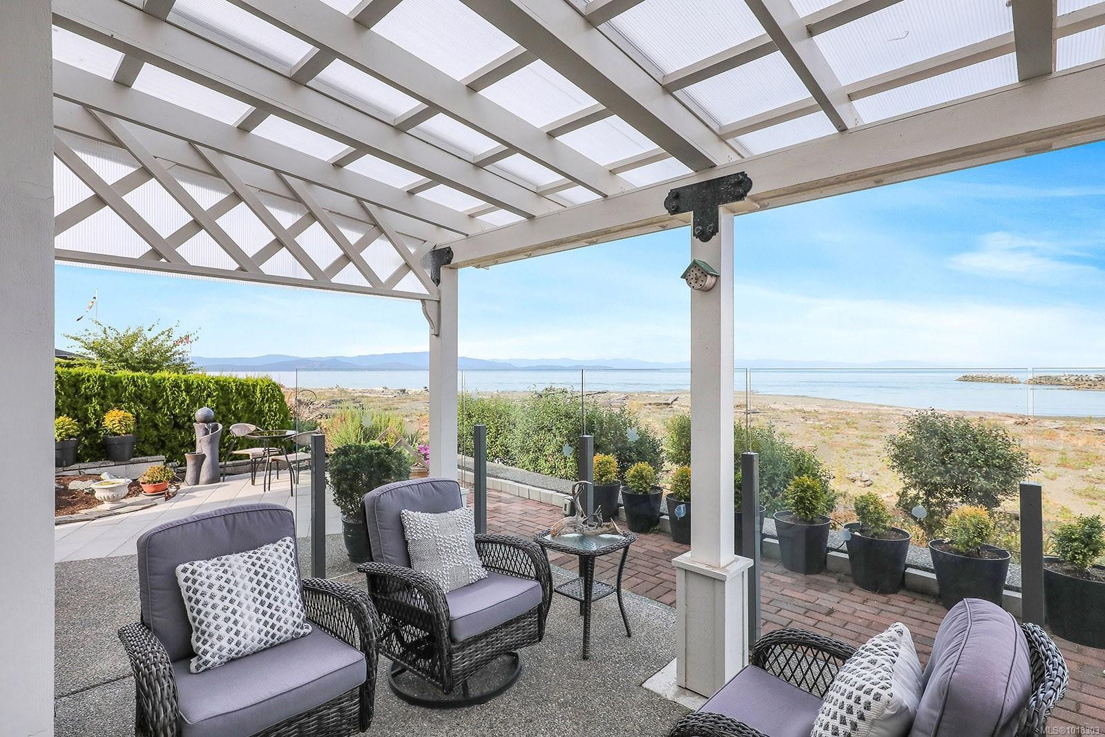 









1755


Admiral Tryon

Blvd,
French Creek,




BC
V9P 2V2

