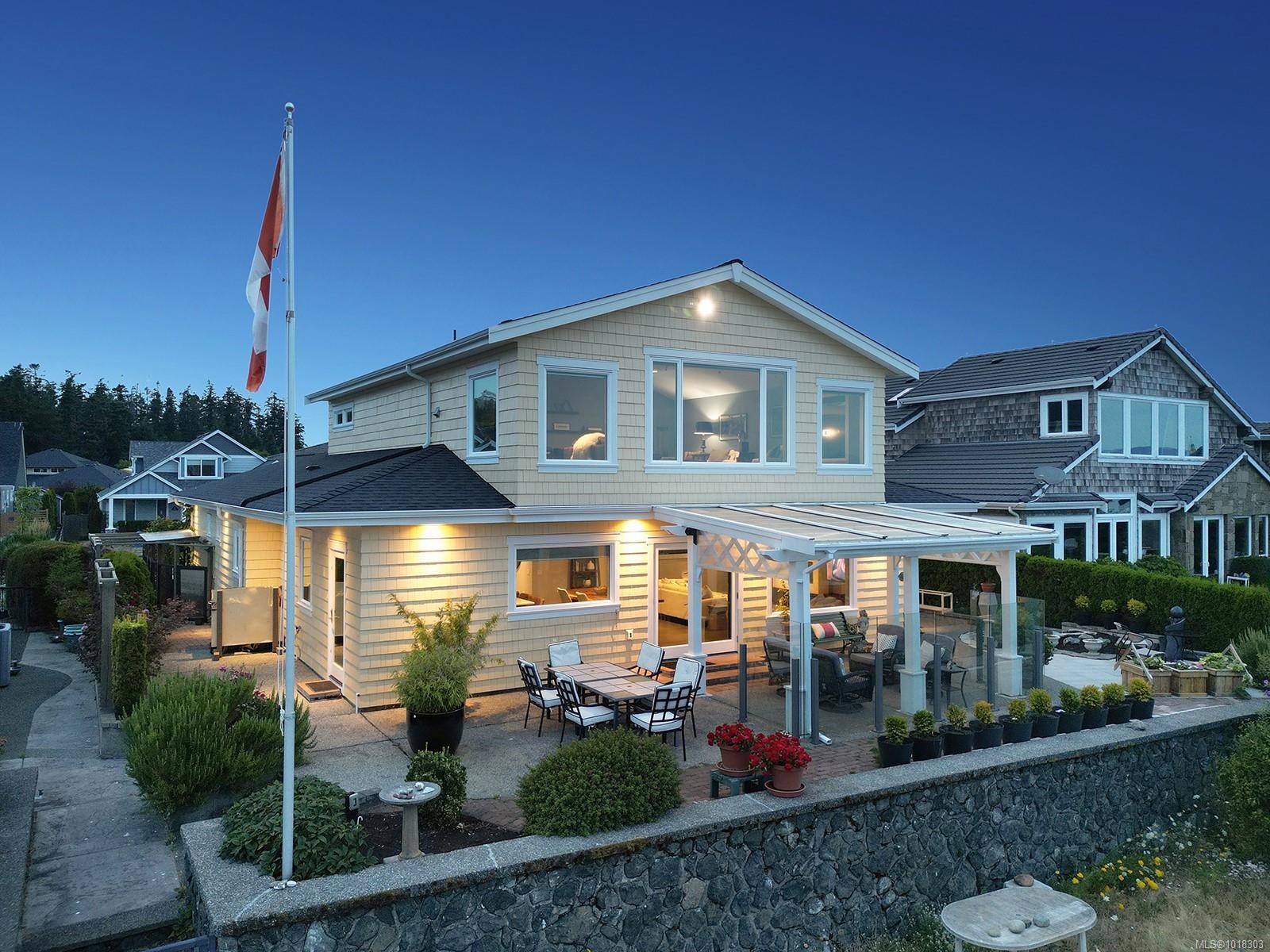 









1755


Admiral Tryon

Blvd,
French Creek,




BC
V9P 2V2

