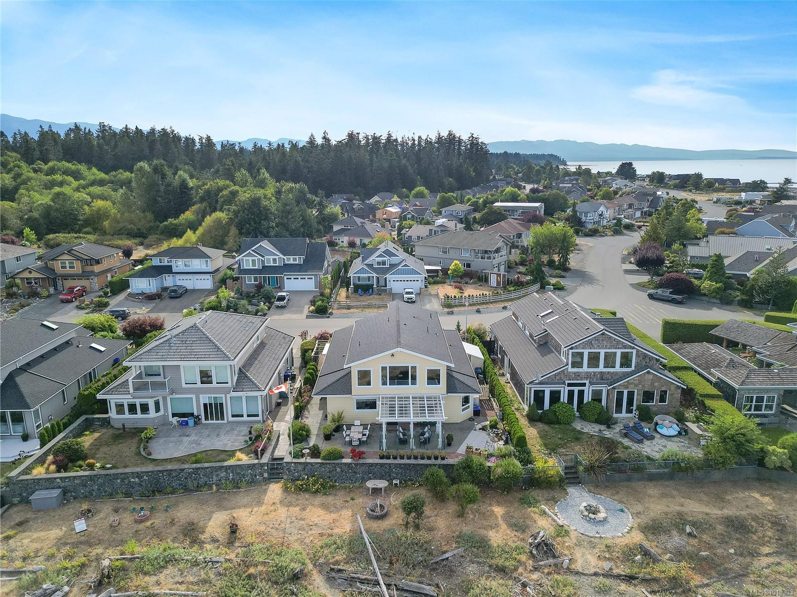 









1755


Admiral Tryon

Blvd,
French Creek,




BC
V9P 2V2

