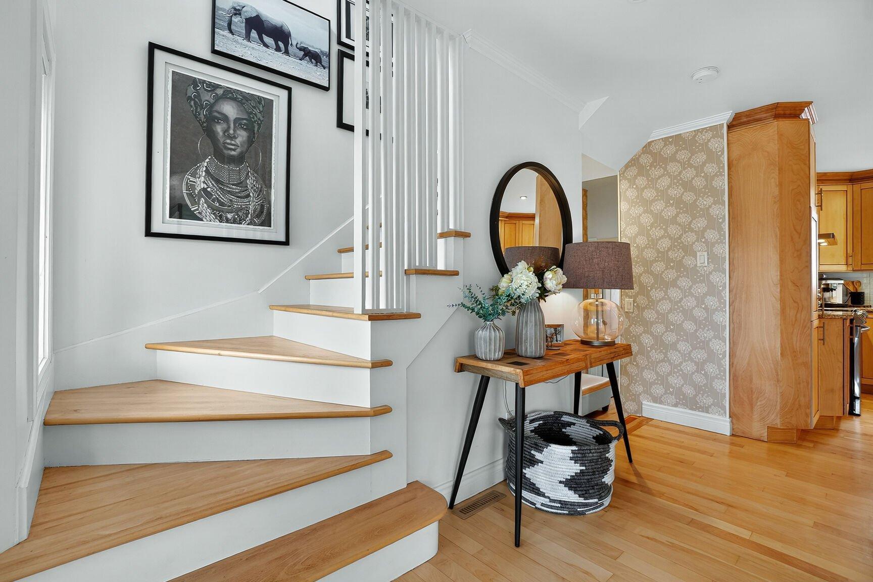 









300


Rue du Nénuphar

,
Granby,




QC
J2H2J9

