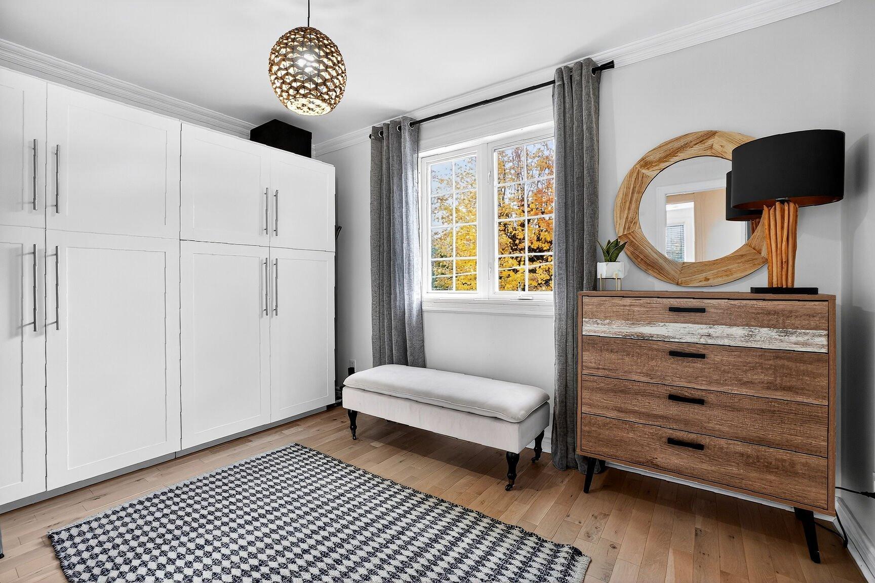 









300


Rue du Nénuphar

,
Granby,




QC
J2H2J9

