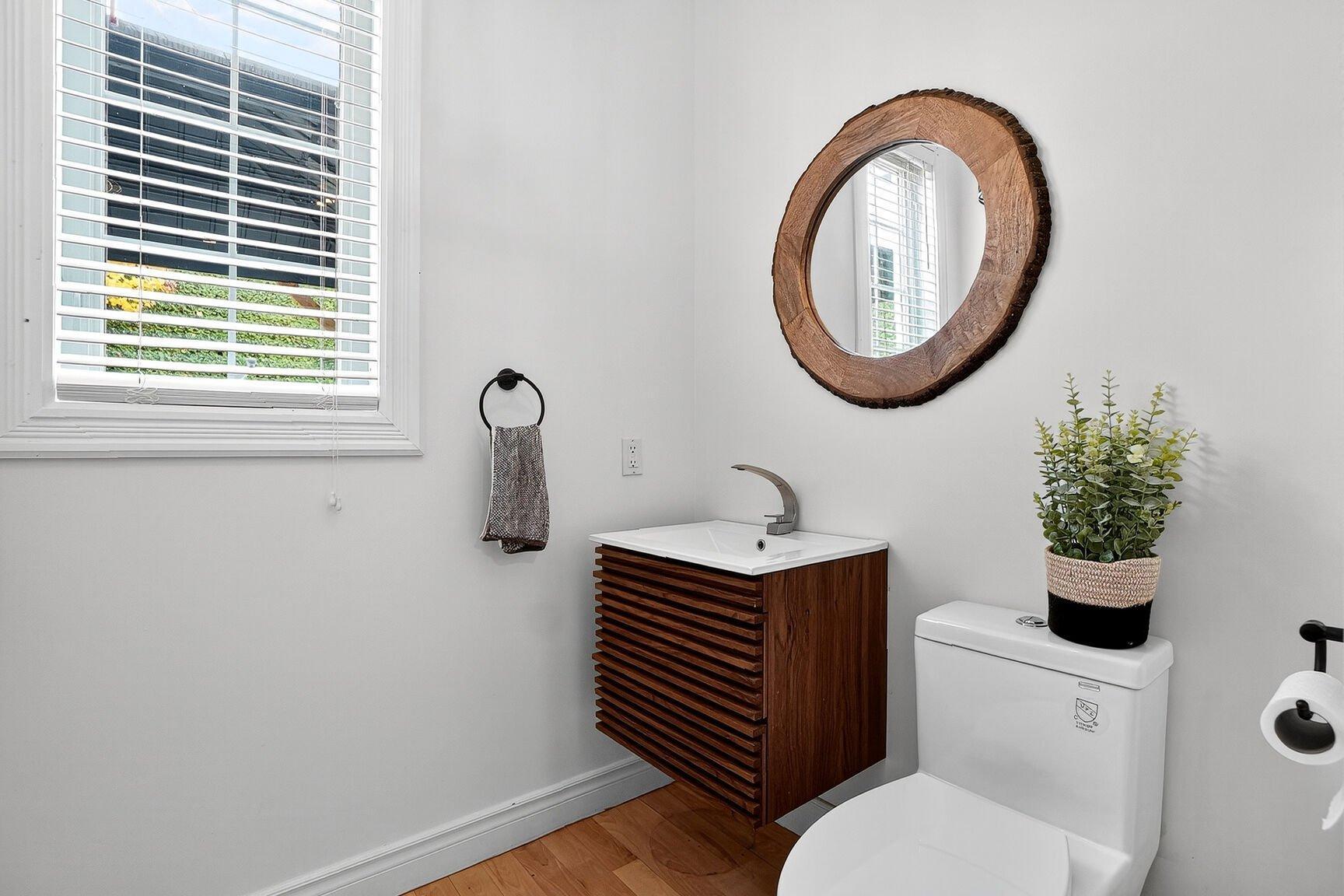 









300


Rue du Nénuphar

,
Granby,




QC
J2H2J9

