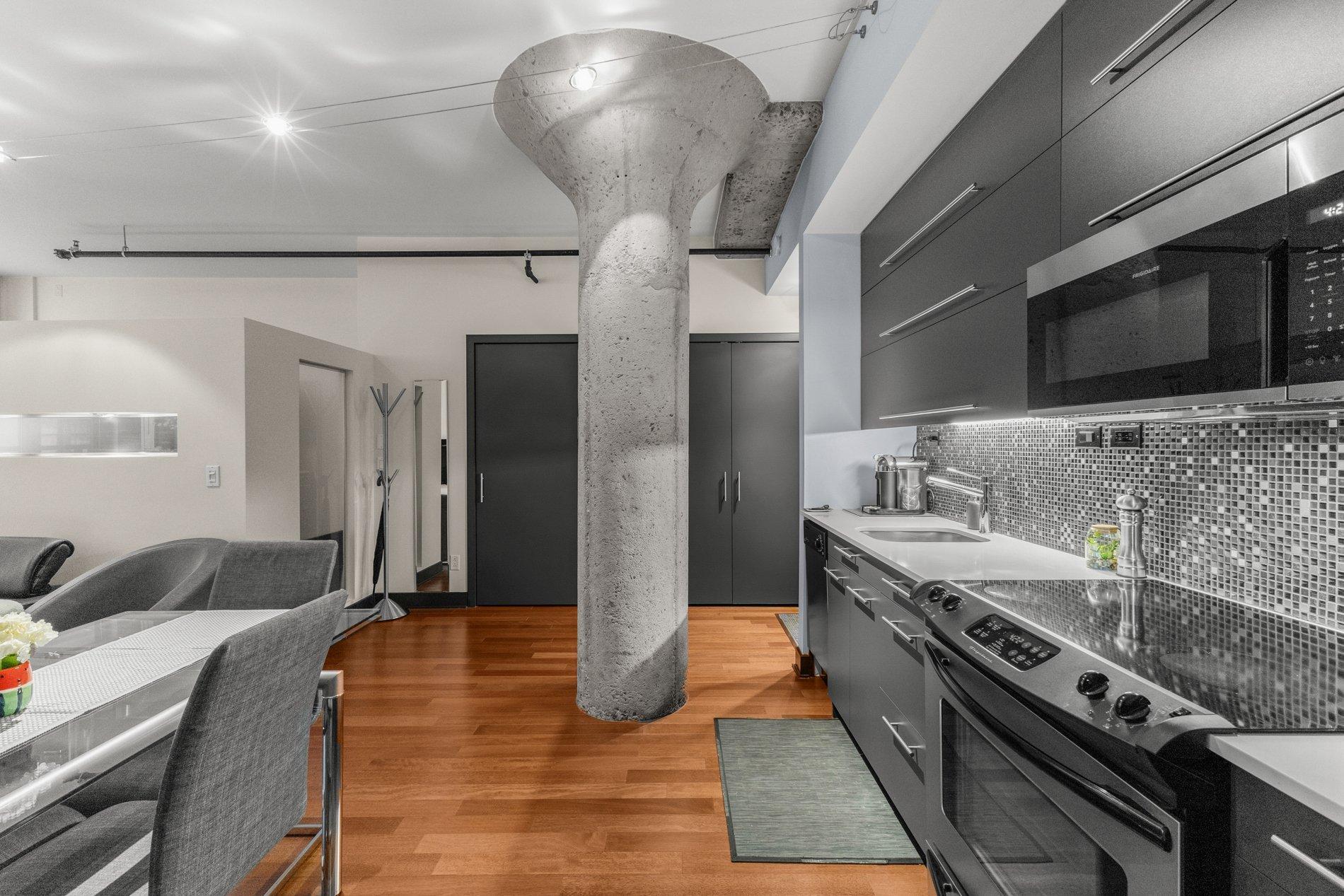 









765


Rue Bourget

, 201,
Montréal (Le Sud-Ouest),




QC
H4C0A5

