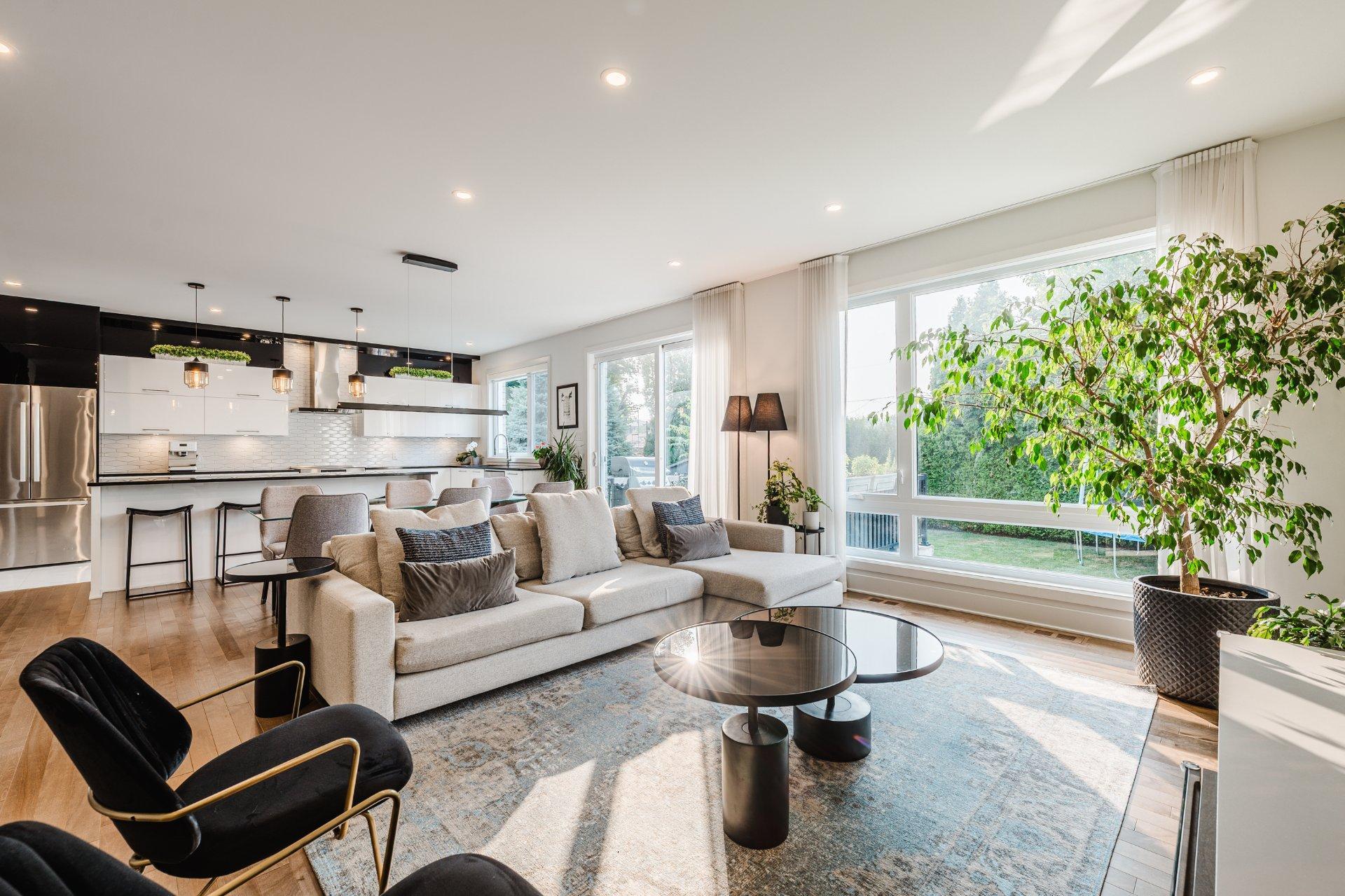 









5950


Rue Baillargeon

,
Brossard,




QC
J4Z1S5

