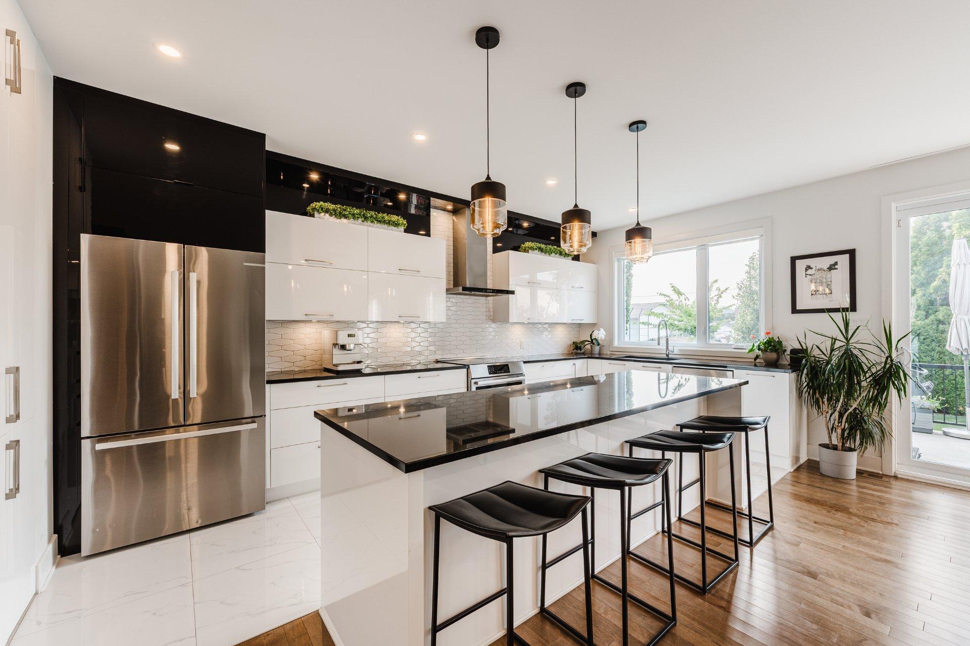 









5950


Rue Baillargeon

,
Brossard,




QC
J4Z1S5

