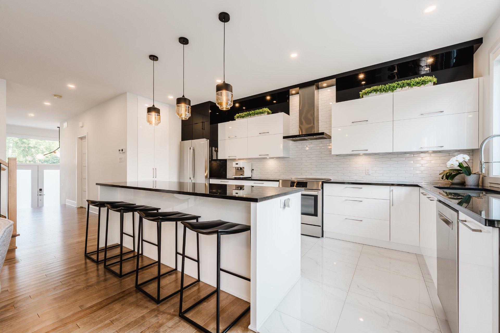 









5950


Rue Baillargeon

,
Brossard,




QC
J4Z1S5

