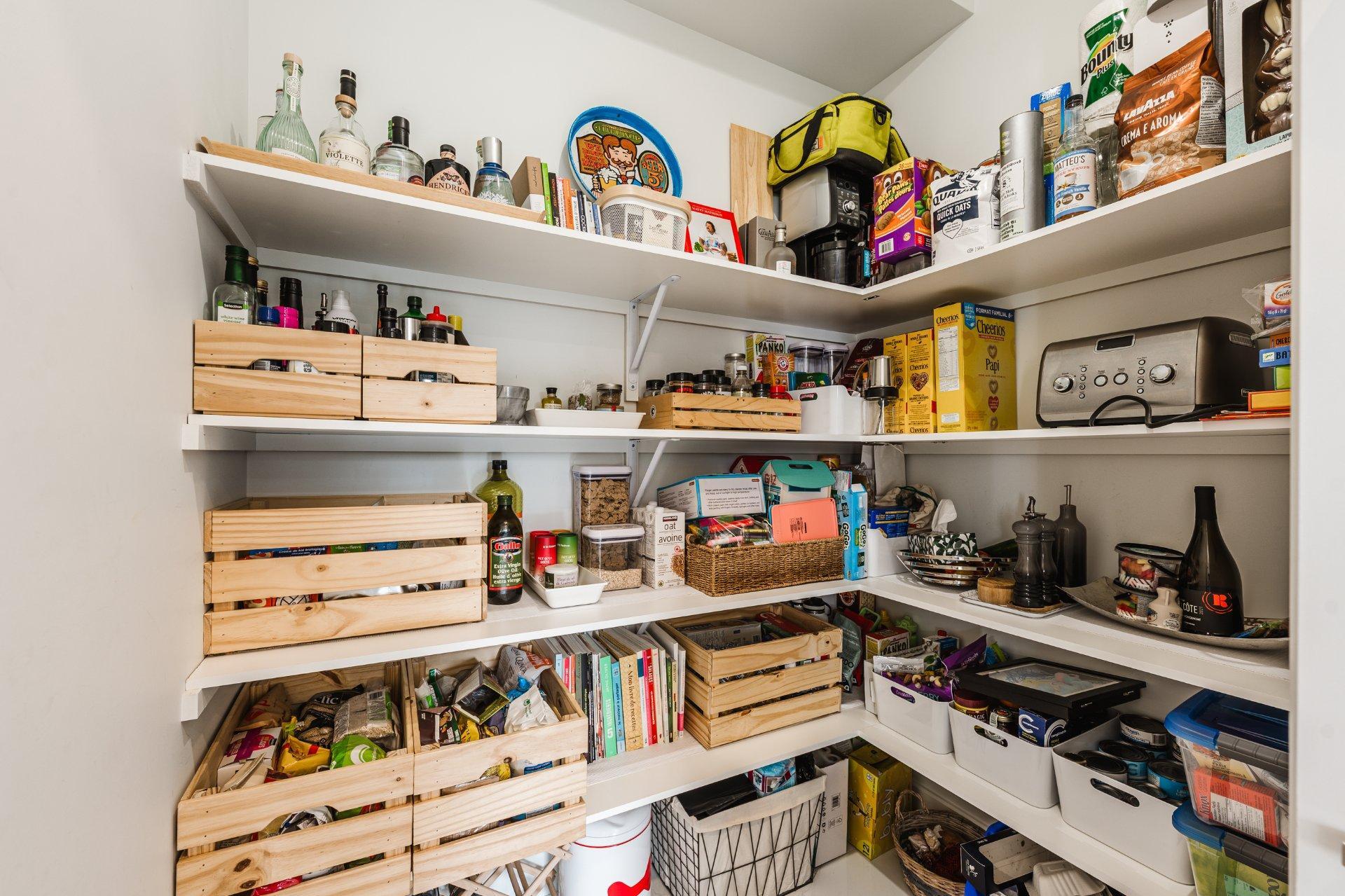 









5950


Rue Baillargeon

,
Brossard,




QC
J4Z1S5

