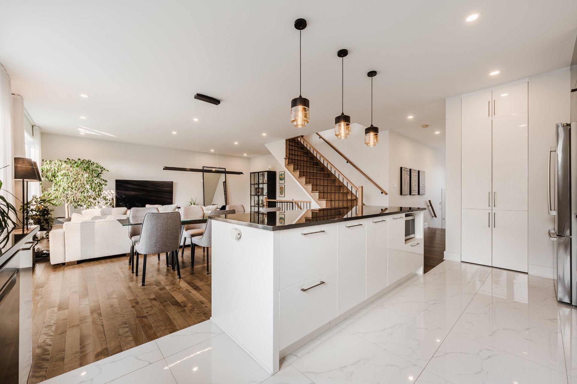 









5950


Rue Baillargeon

,
Brossard,




QC
J4Z1S5

