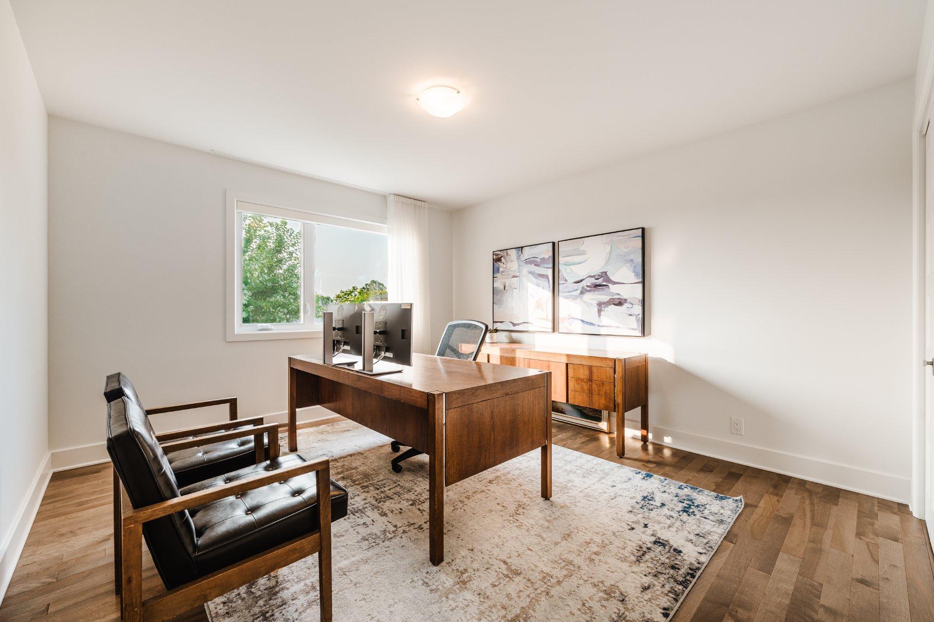 









5950


Rue Baillargeon

,
Brossard,




QC
J4Z1S5

