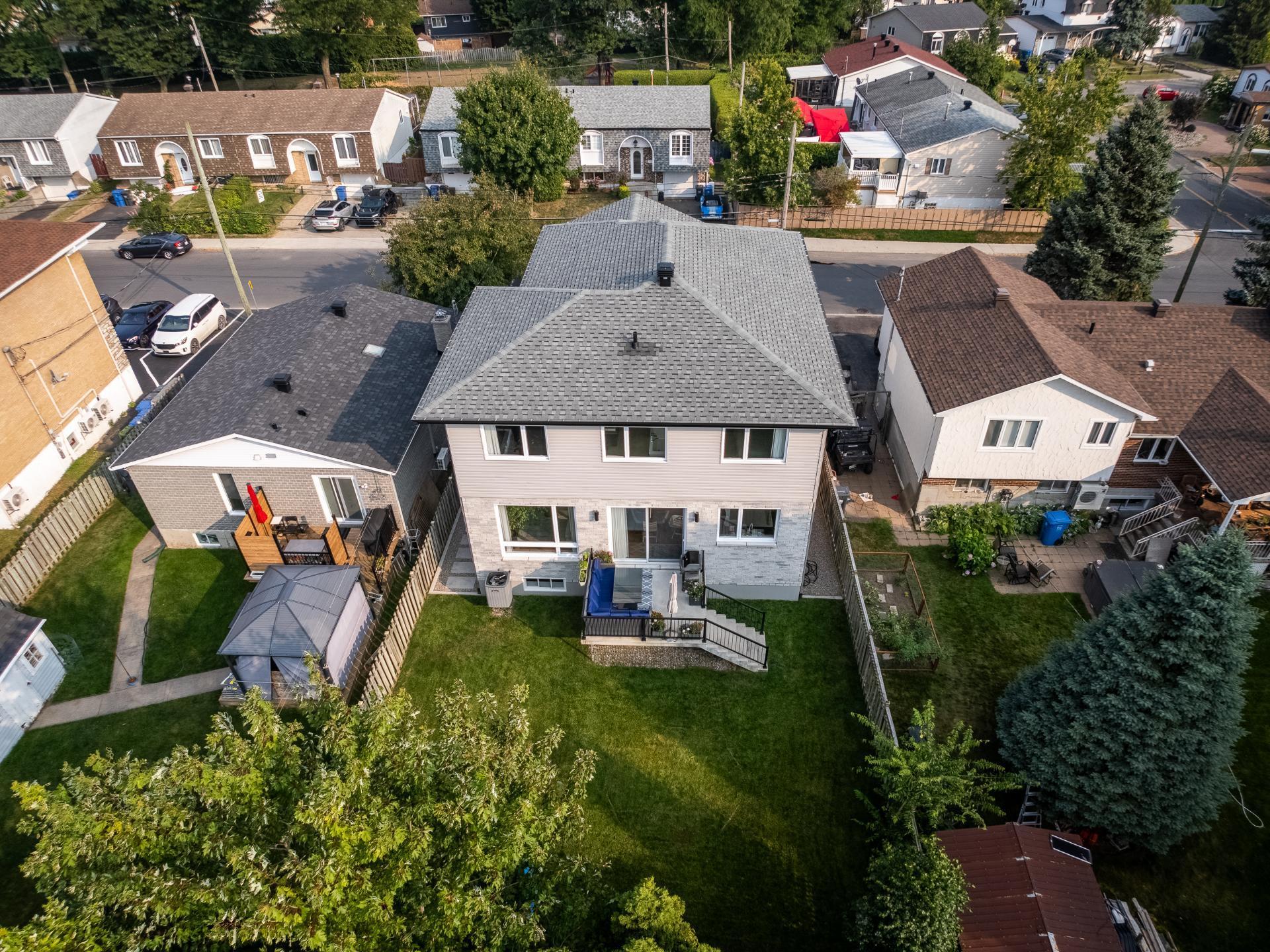 









5950


Rue Baillargeon

,
Brossard,




QC
J4Z1S5

