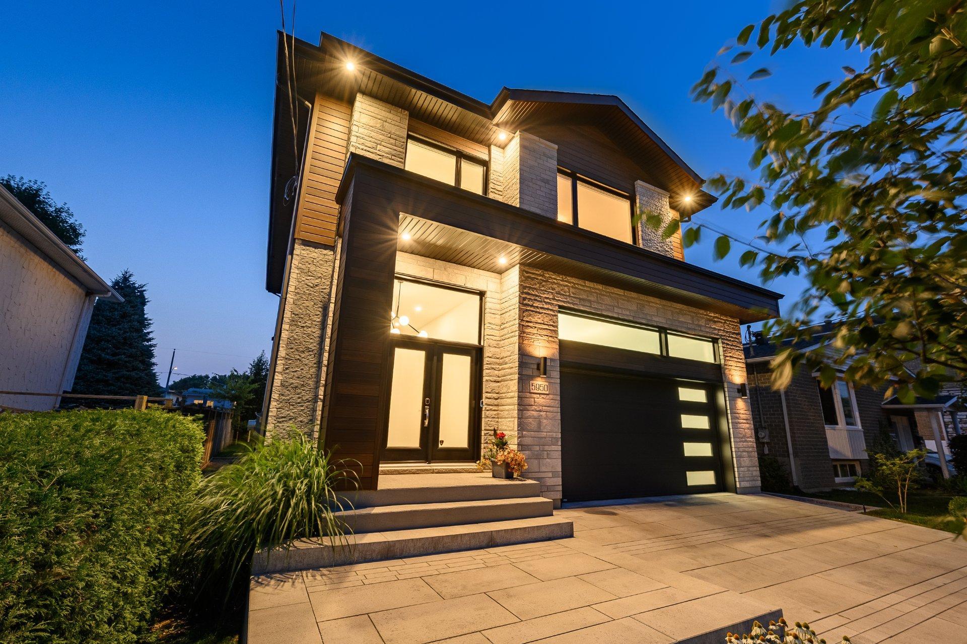 









5950


Rue Baillargeon

,
Brossard,




QC
J4Z1S5

