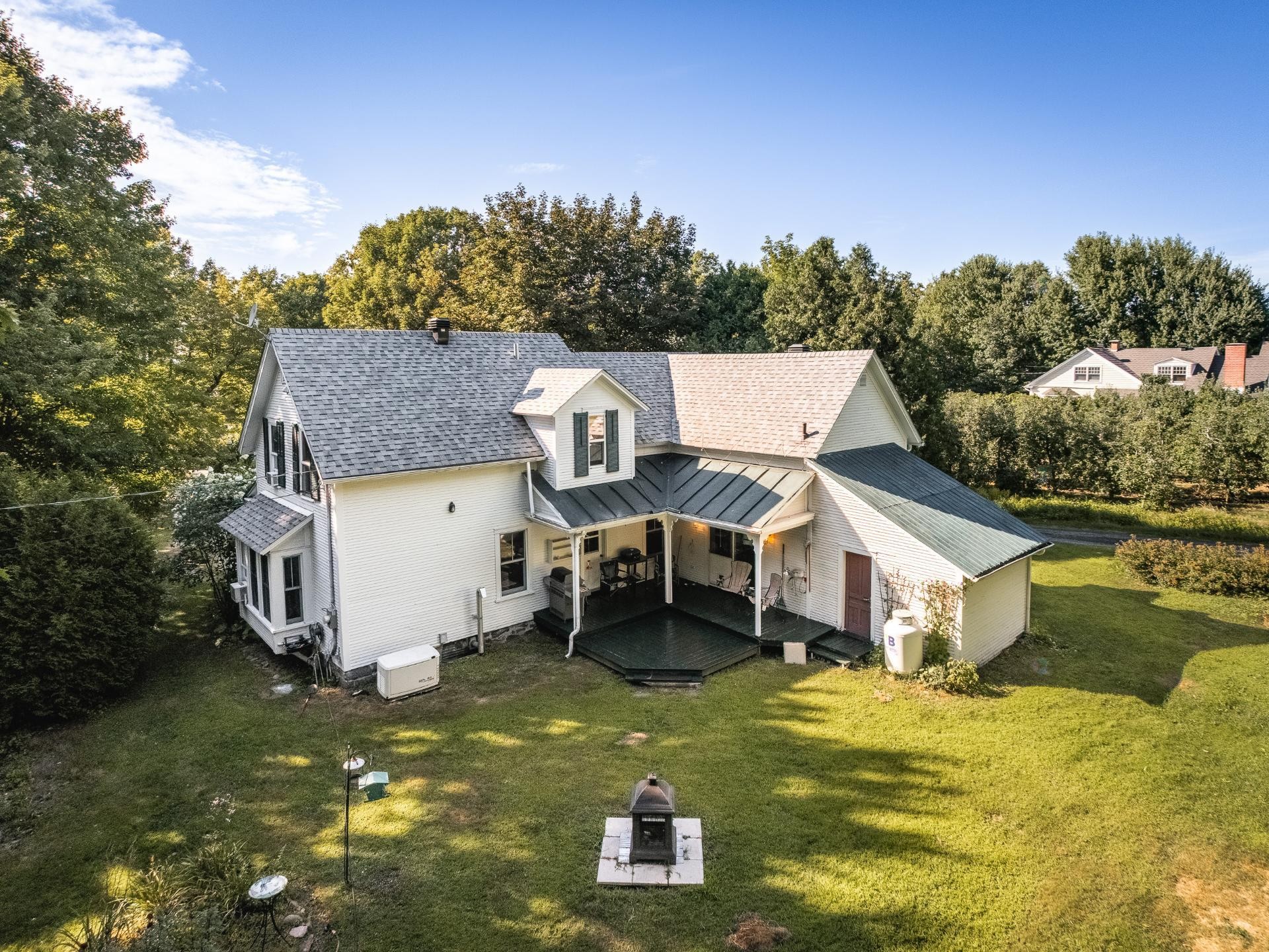 









365


Rg de la Montagne

,
Saint-Paul-d'Abbotsford,




QC
J0E1A0

