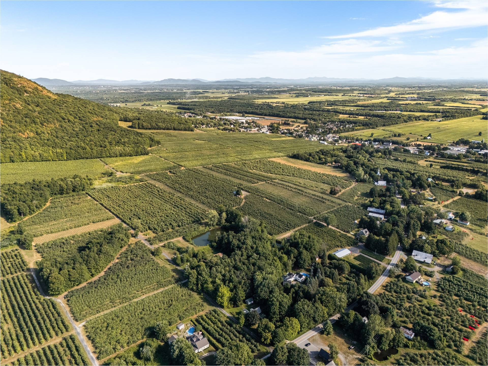 









365


Rg de la Montagne

,
Saint-Paul-d'Abbotsford,




QC
J0E1A0

