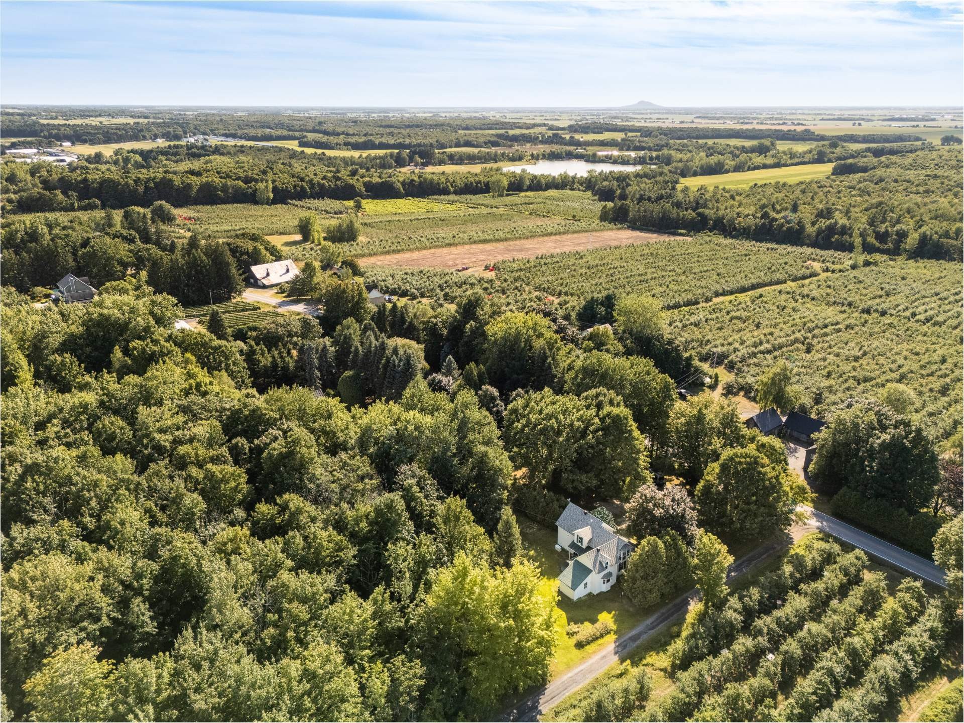 









365


Rg de la Montagne

,
Saint-Paul-d'Abbotsford,




QC
J0E1A0

