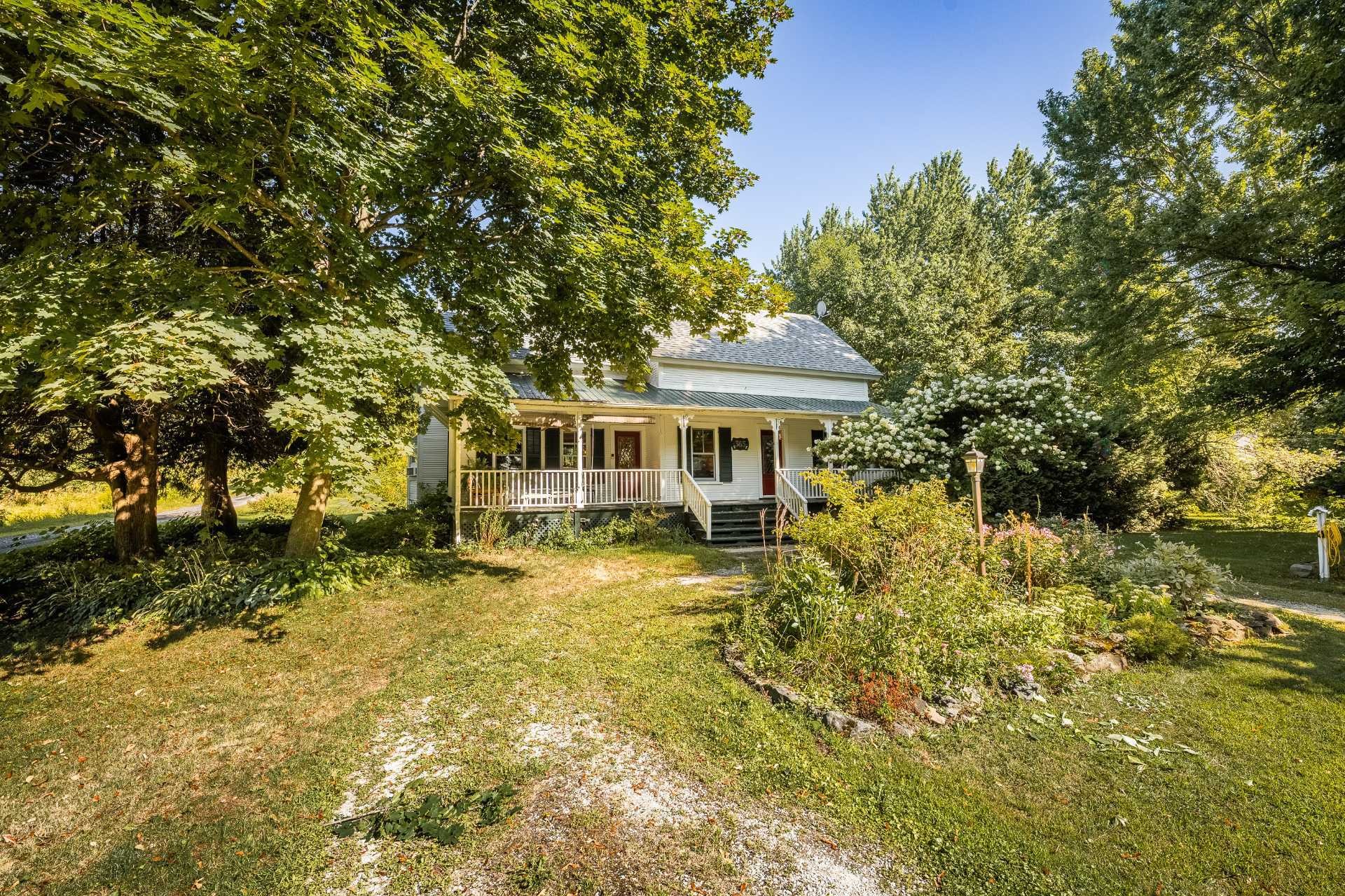 









365


Rg de la Montagne

,
Saint-Paul-d'Abbotsford,




QC
J0E1A0

