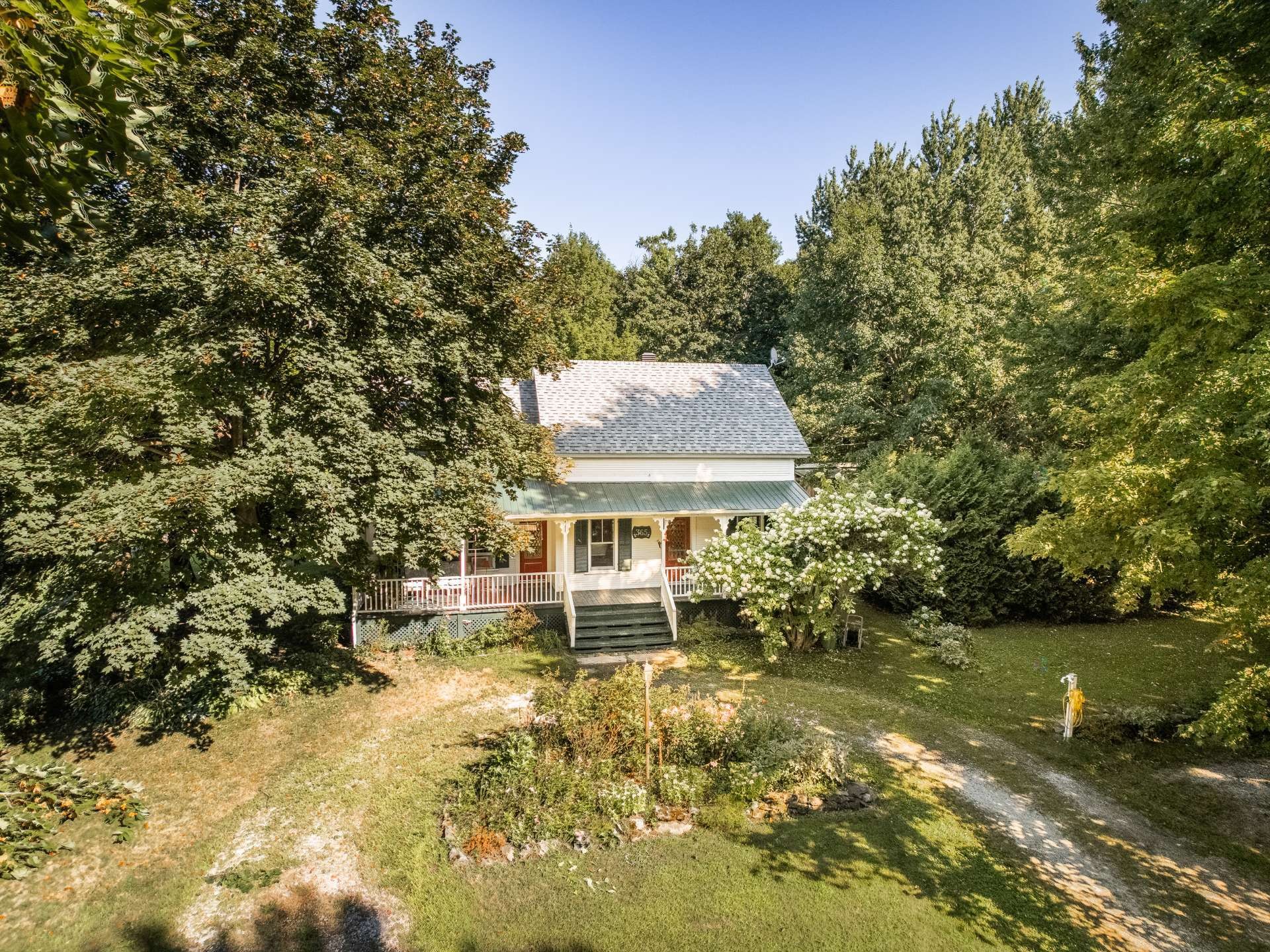 









365


Rg de la Montagne

,
Saint-Paul-d'Abbotsford,




QC
J0E1A0

