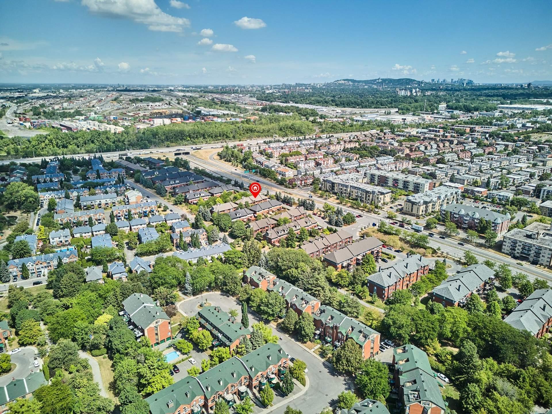 









889


Rue Gameroff

,
Montréal (Lachine),




QC
H8T3R4

