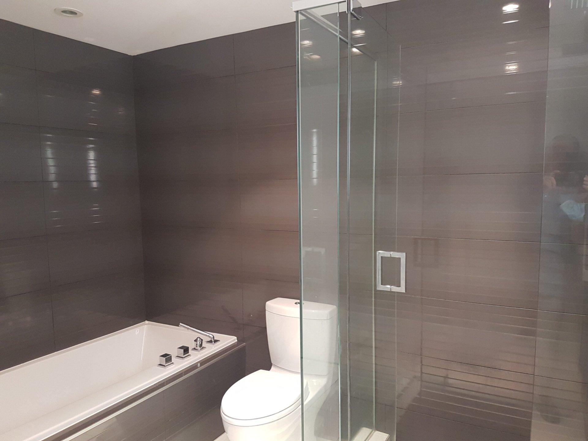 









1548


Rue des Bassins

, 712,
Montréal (Le Sud-Ouest),




QC
H3C0L4

