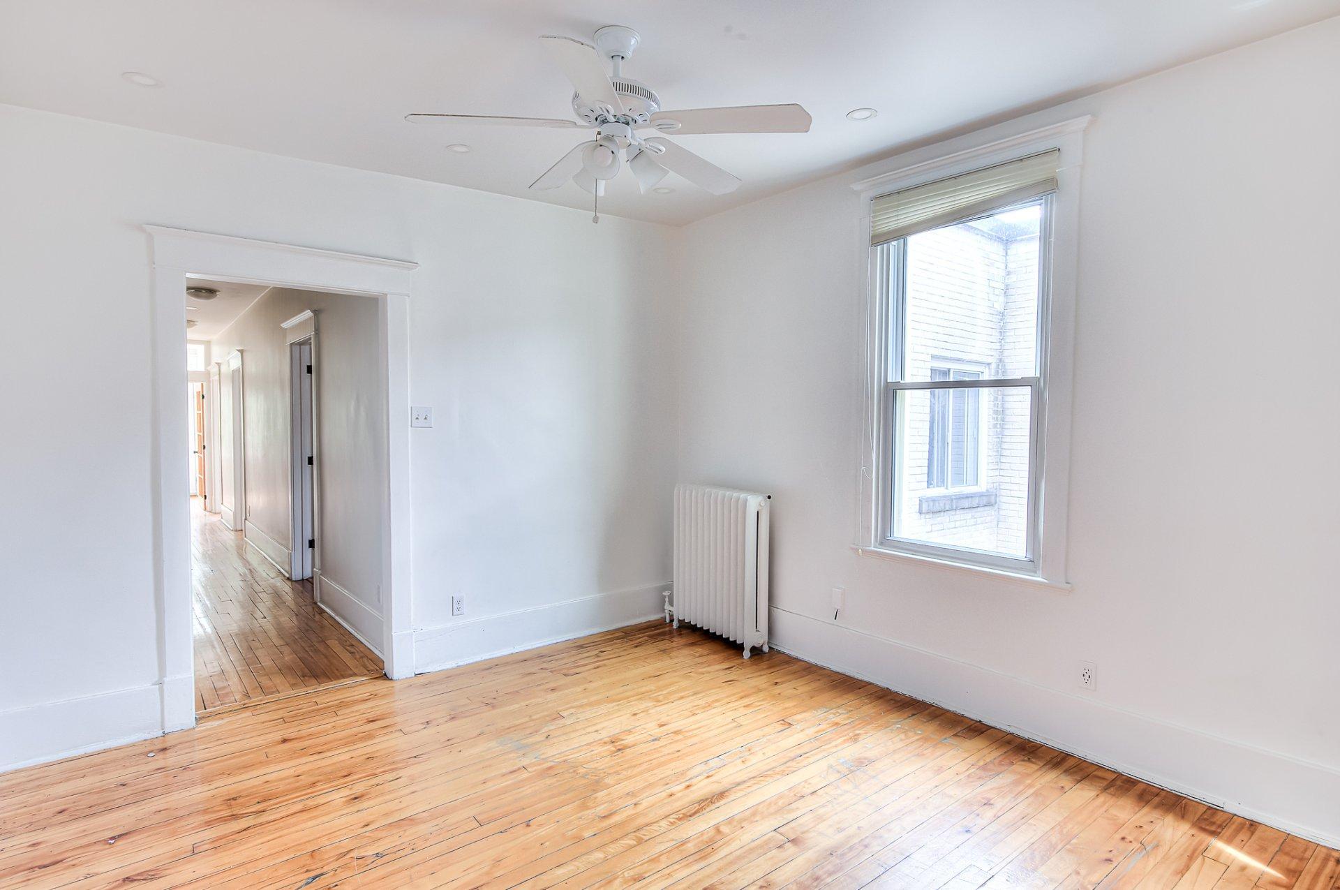 









2135


Boul. Édouard-Montpetit

, 5,
Montréal (Côte-des-Neiges/Notre-Dame-de-Grâce),




QC
H3T1J3

