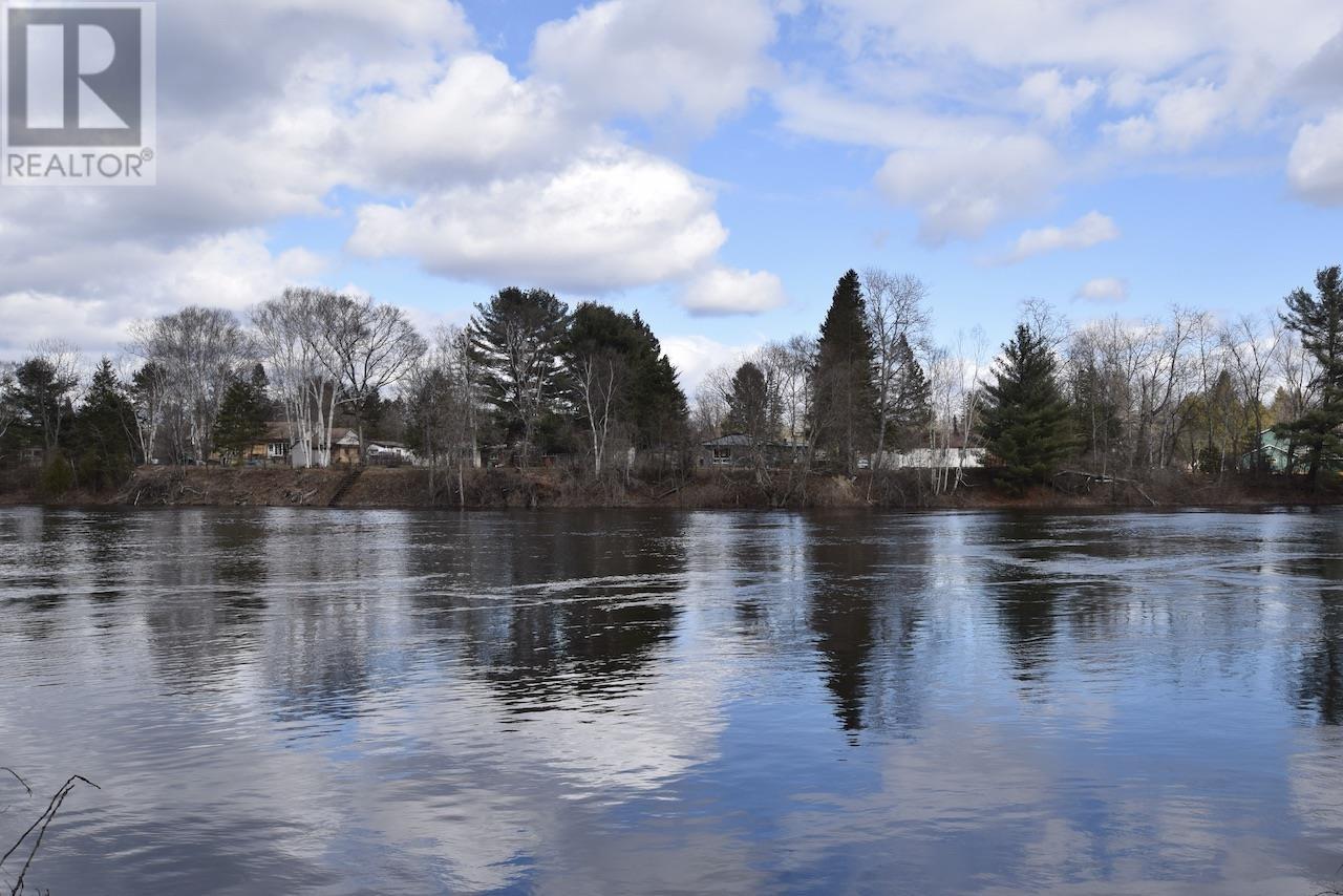 












21 Eley RD

,
Iron Bridge,




Ontario
P0R1H0

