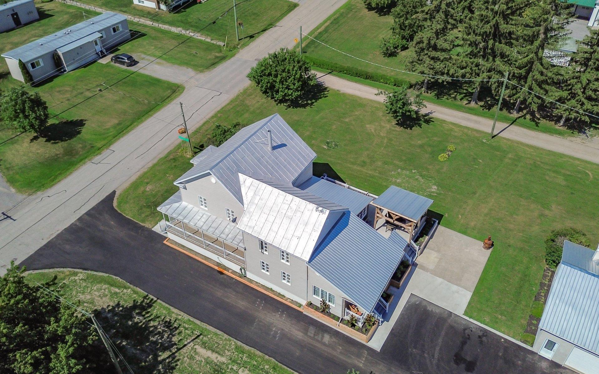 









1660

 - 1662


Rue Principale

,
Saint-Cuthbert,




QC
J0K2C0

