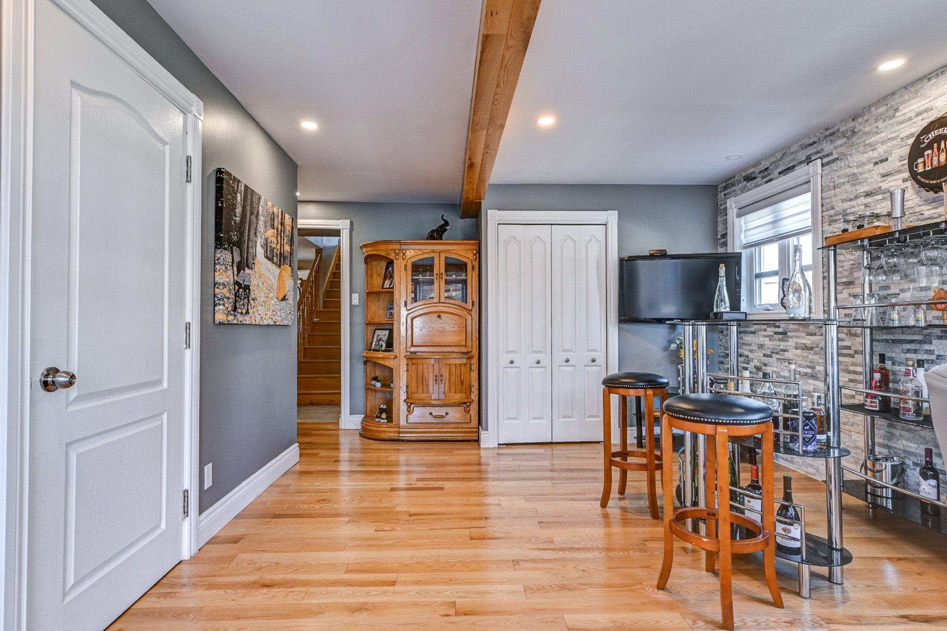 









1660

 - 1662


Rue Principale

,
Saint-Cuthbert,




QC
J0K2C0

