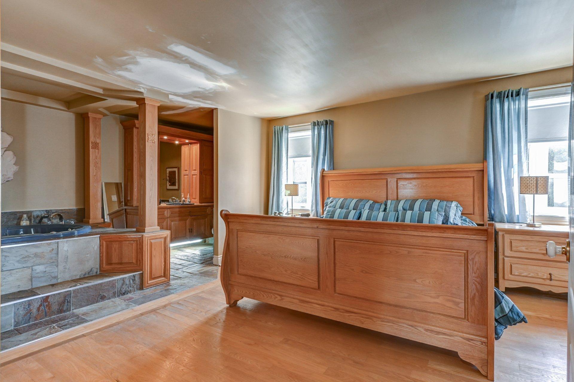 









1660

 - 1662


Rue Principale

,
Saint-Cuthbert,




QC
J0K2C0

