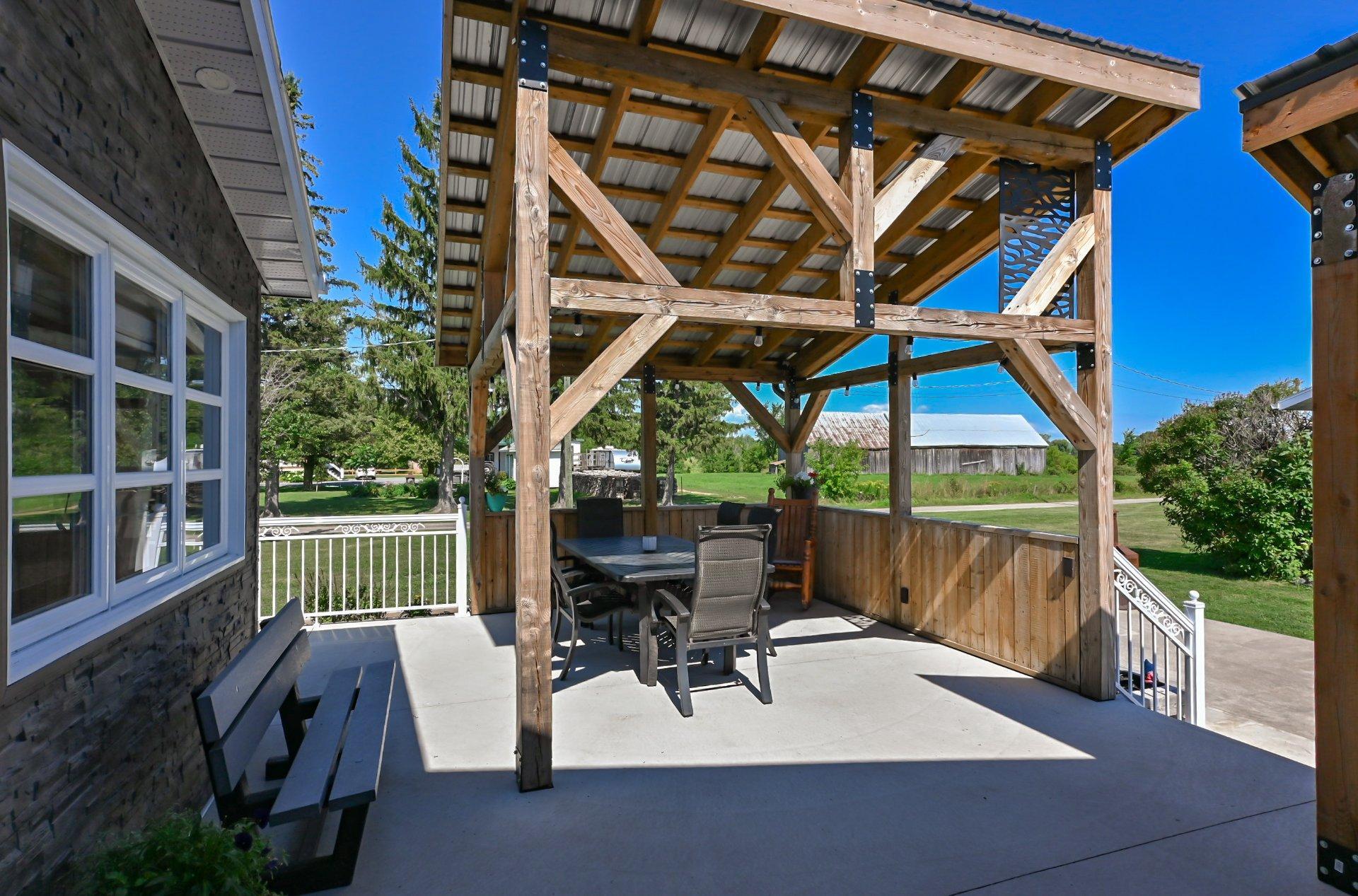 









1660

 - 1662


Rue Principale

,
Saint-Cuthbert,




QC
J0K2C0

