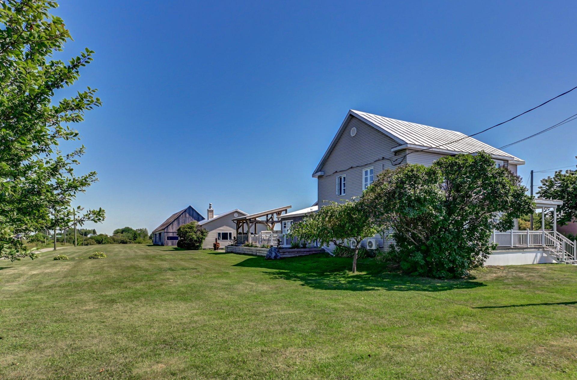 









1660

 - 1662


Rue Principale

,
Saint-Cuthbert,




QC
J0K2C0

