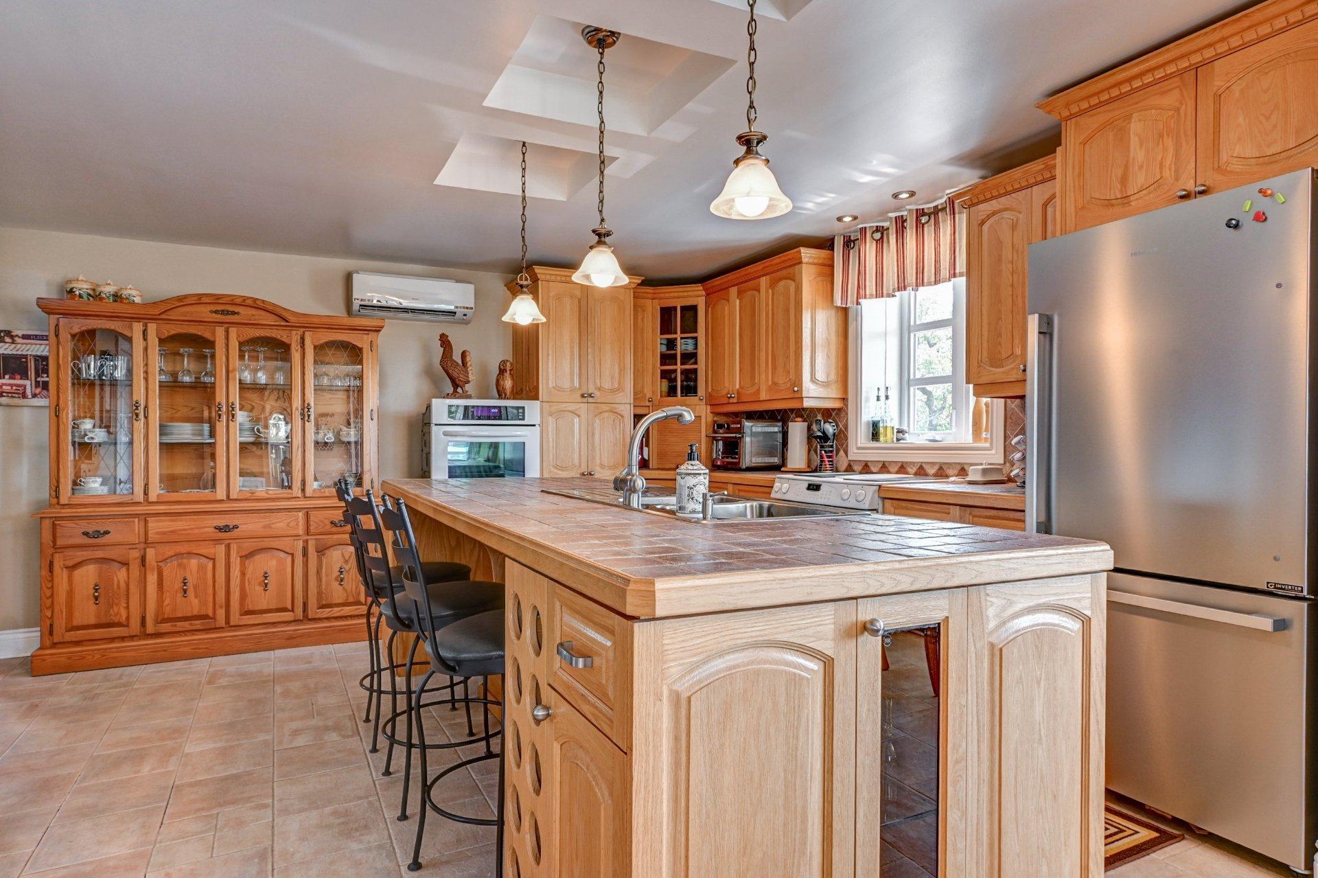 









1660

 - 1662


Rue Principale

,
Saint-Cuthbert,




QC
J0K2C0

