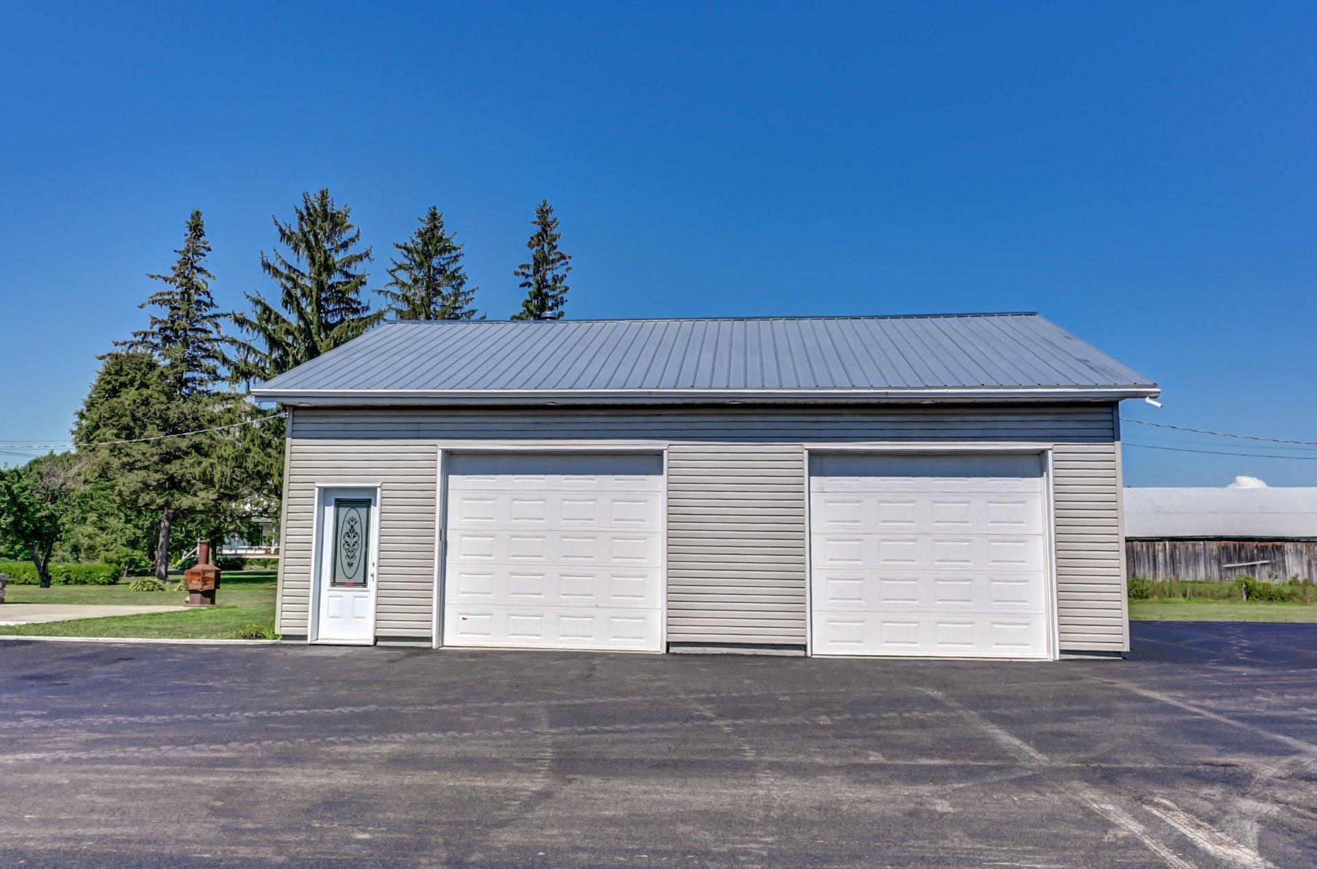 









1660

 - 1662


Rue Principale

,
Saint-Cuthbert,




QC
J0K2C0

