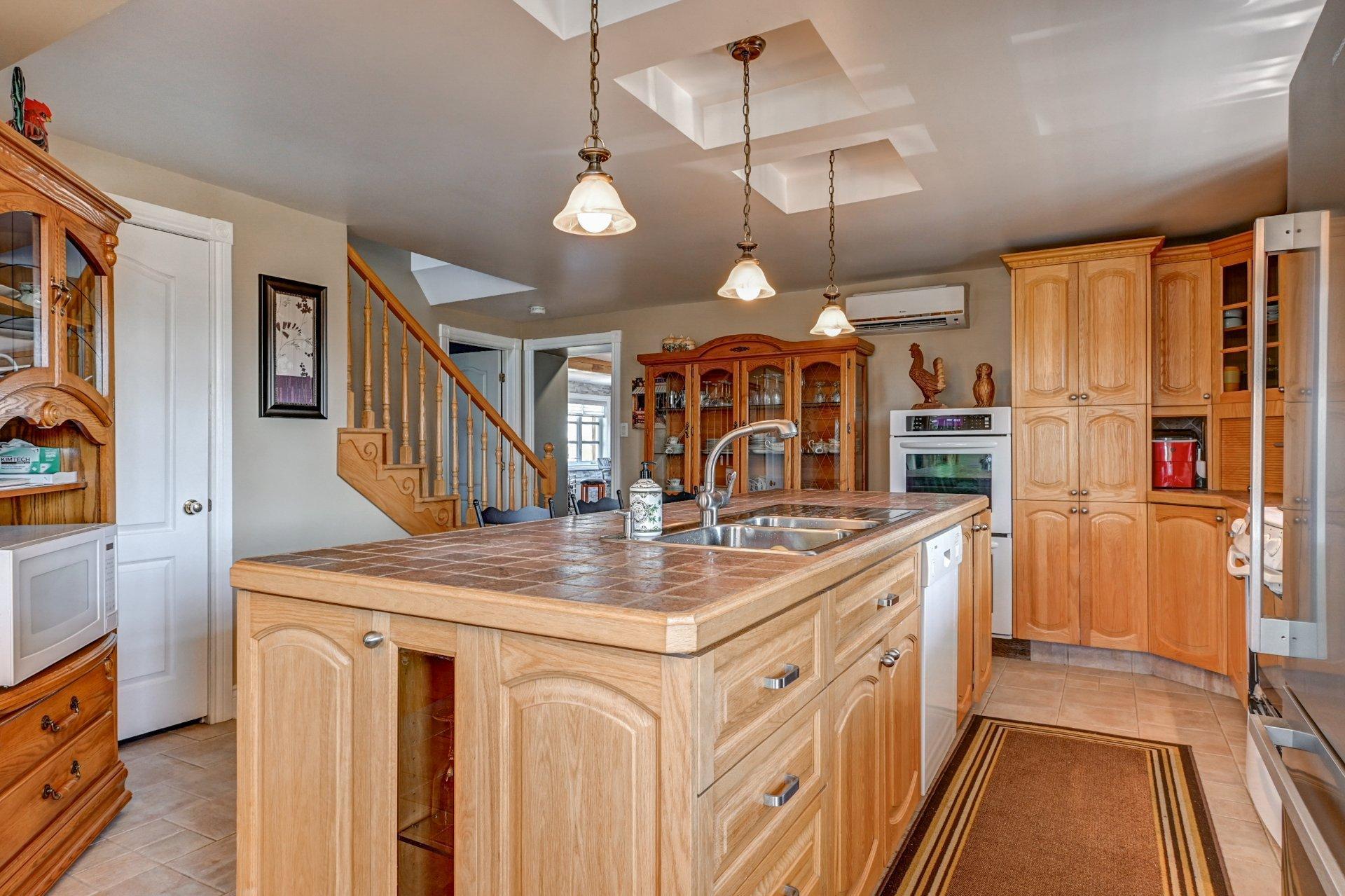 









1660

 - 1662


Rue Principale

,
Saint-Cuthbert,




QC
J0K2C0

