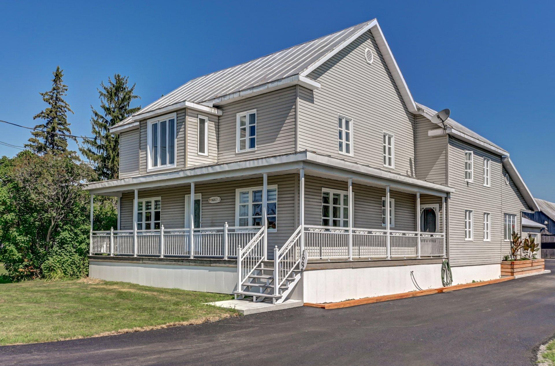 









1660

 - 1662


Rue Principale

,
Saint-Cuthbert,




QC
J0K2C0

