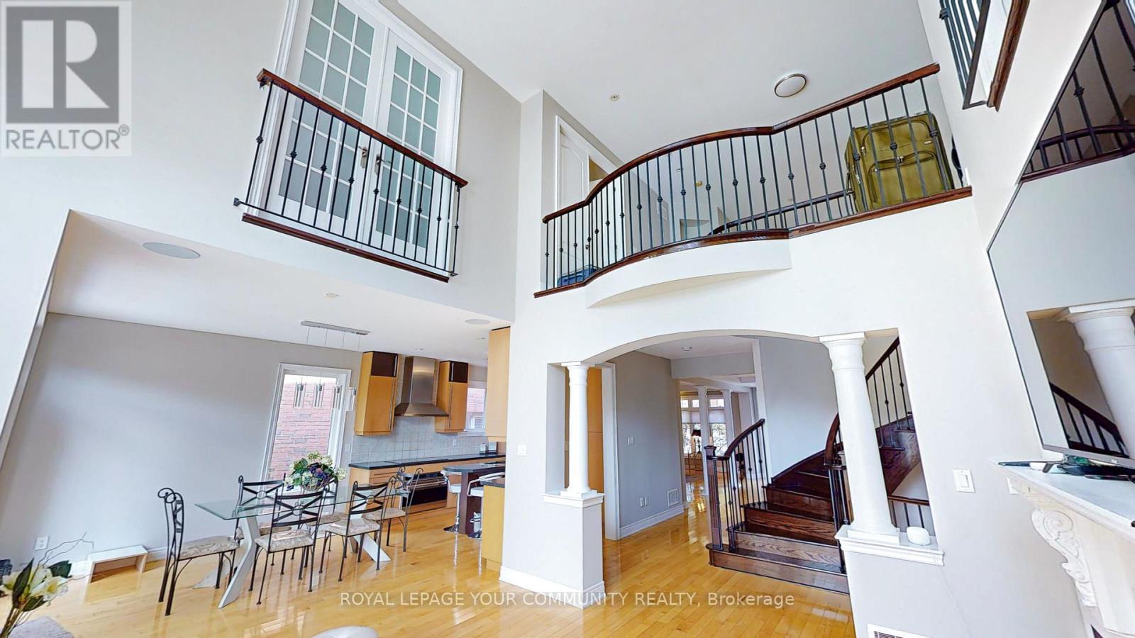 












3380 MISTWELL CRESCENT N

,
Oakville,




Ontario
L6L0A2

