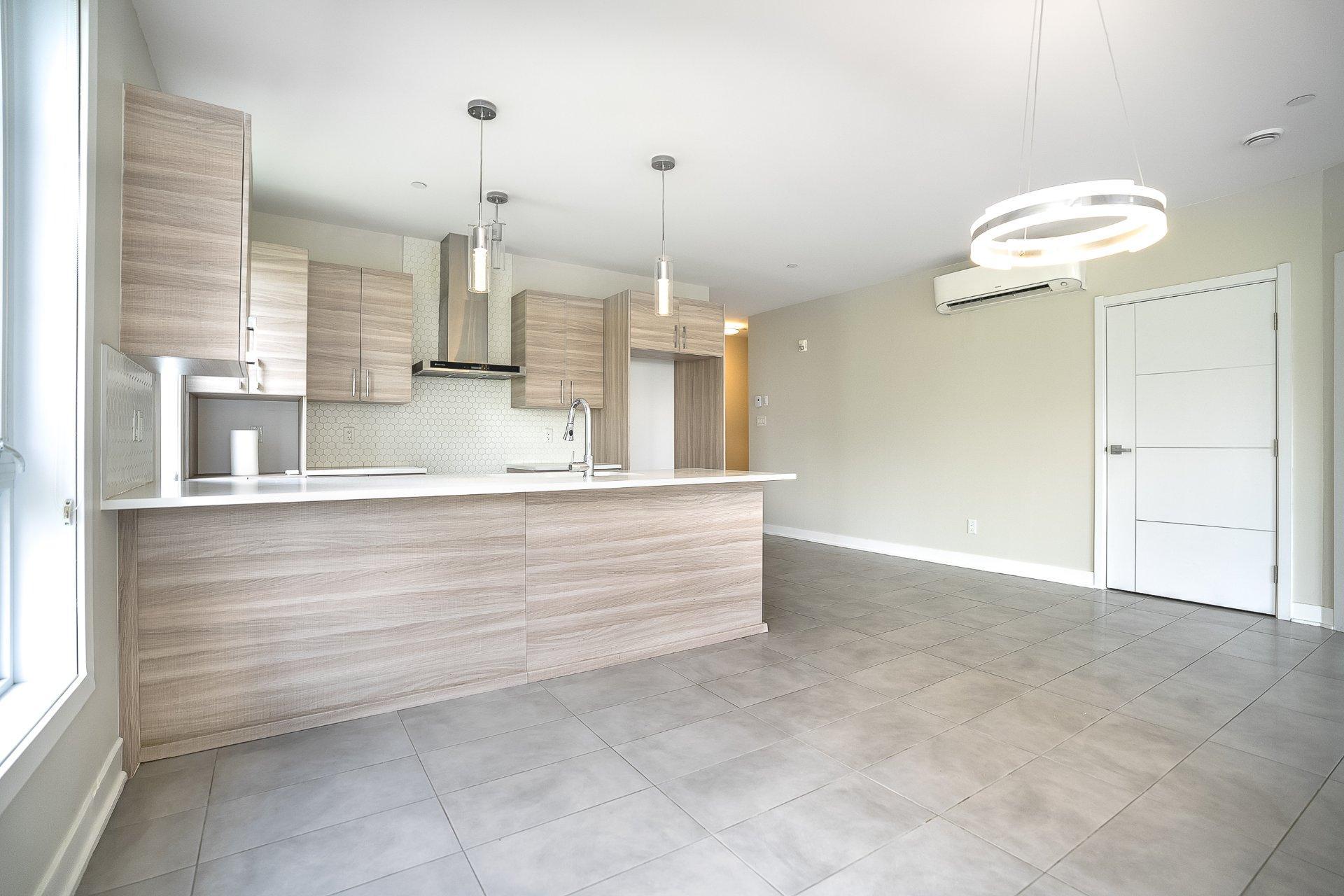 









5850


Rue Jarry E.

, 101,
Montréal (Saint-Léonard),




QC
H1P0A5

