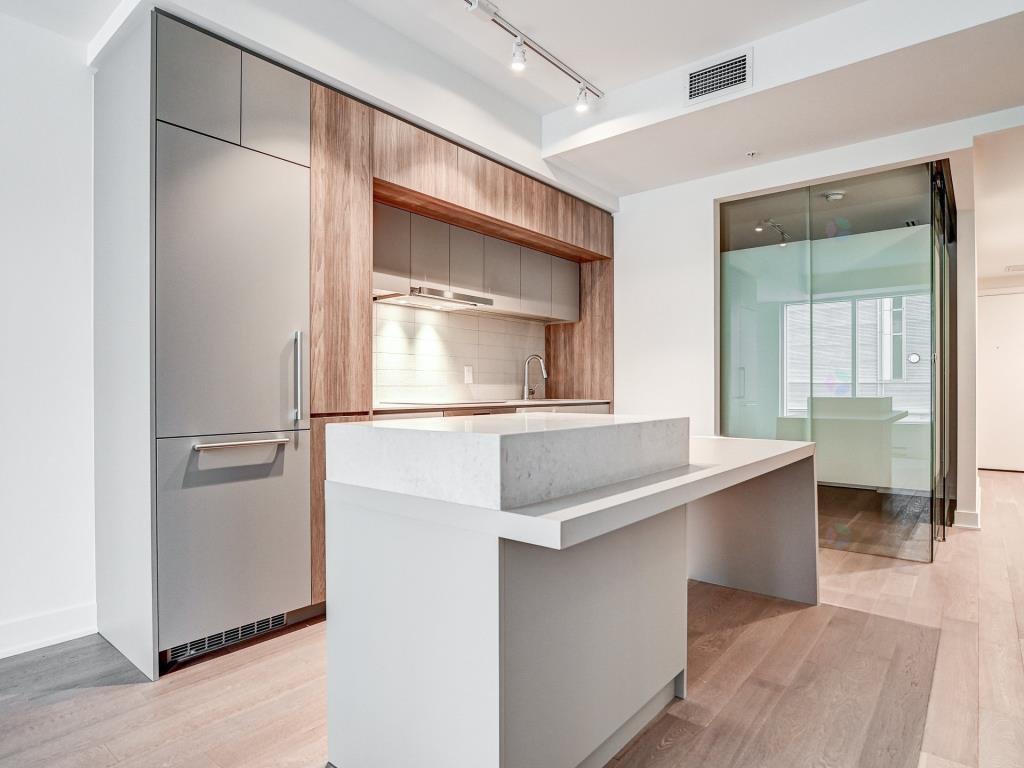 









1288


Rue St-Antoine O.

, 307,
Montréal (Ville-Marie),




QC
H3C0X6

