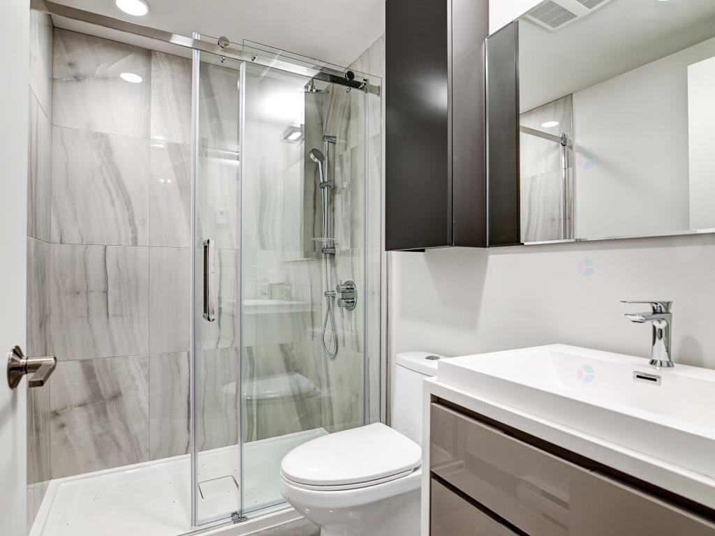 









1288


Rue St-Antoine O.

, 307,
Montréal (Ville-Marie),




QC
H3C0X6

