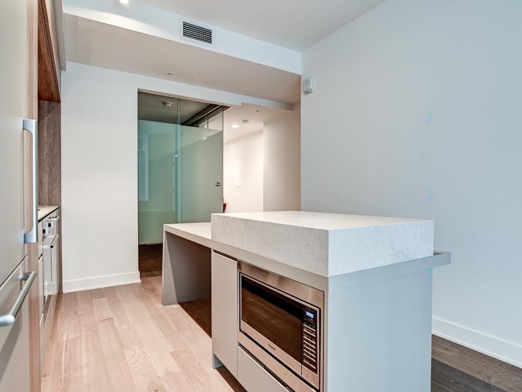 









1288


Rue St-Antoine O.

, 307,
Montréal (Ville-Marie),




QC
H3C0X6

