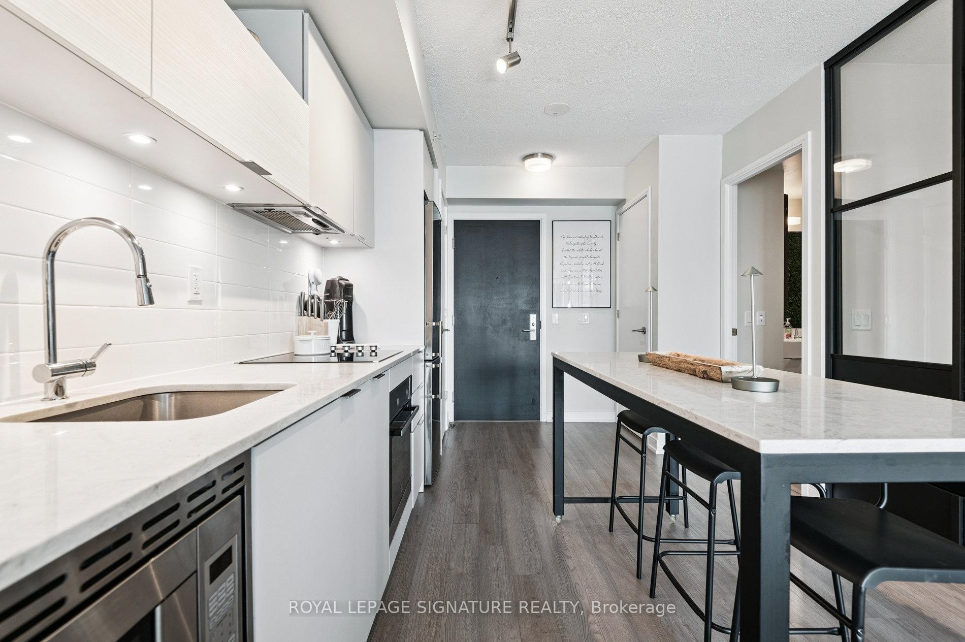 









20


Thomas Riley

Road, 2601,
Toronto,




ON
M9B 0C3

