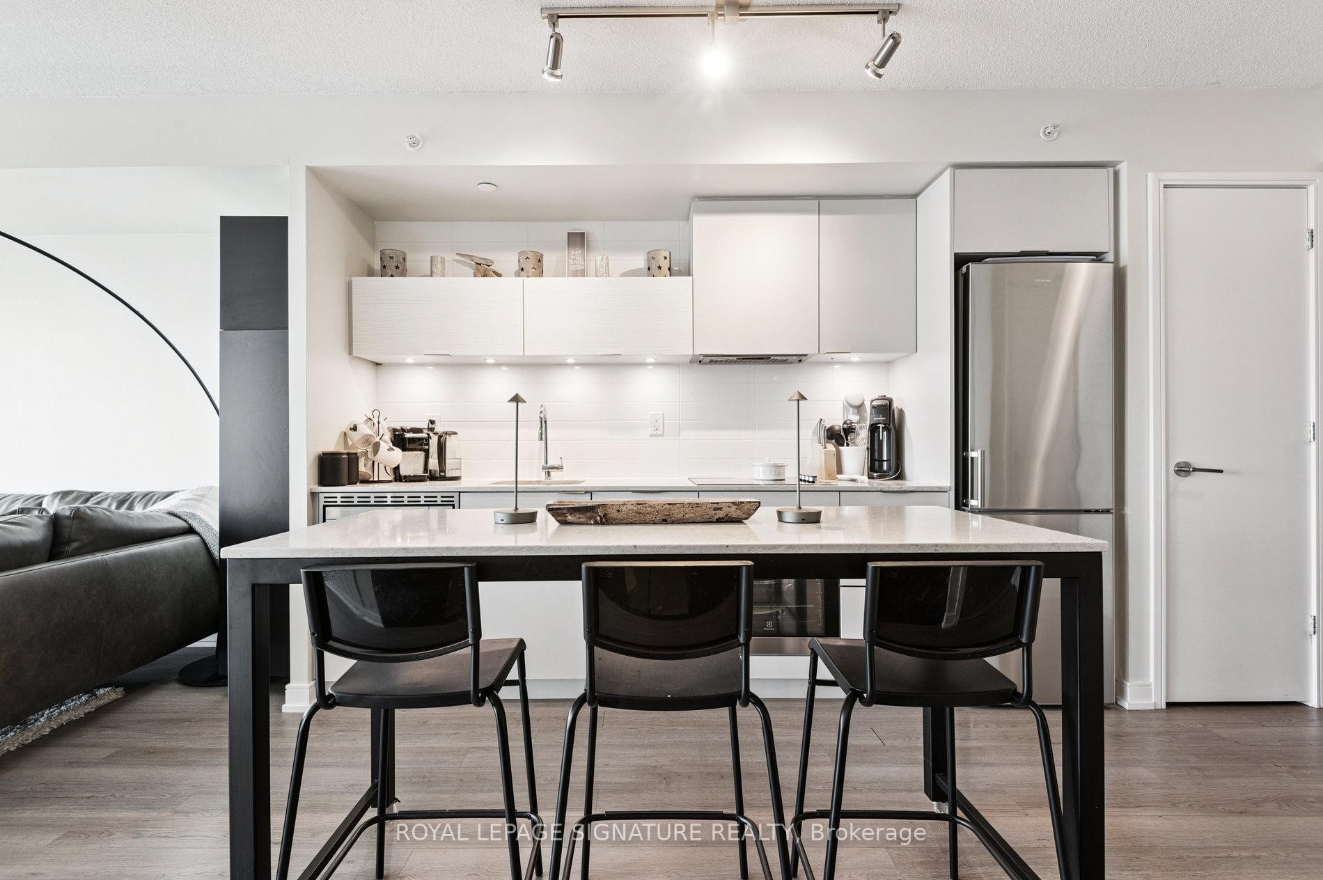 









20


Thomas Riley

Road, 2601,
Toronto,




ON
M9B 0C3


