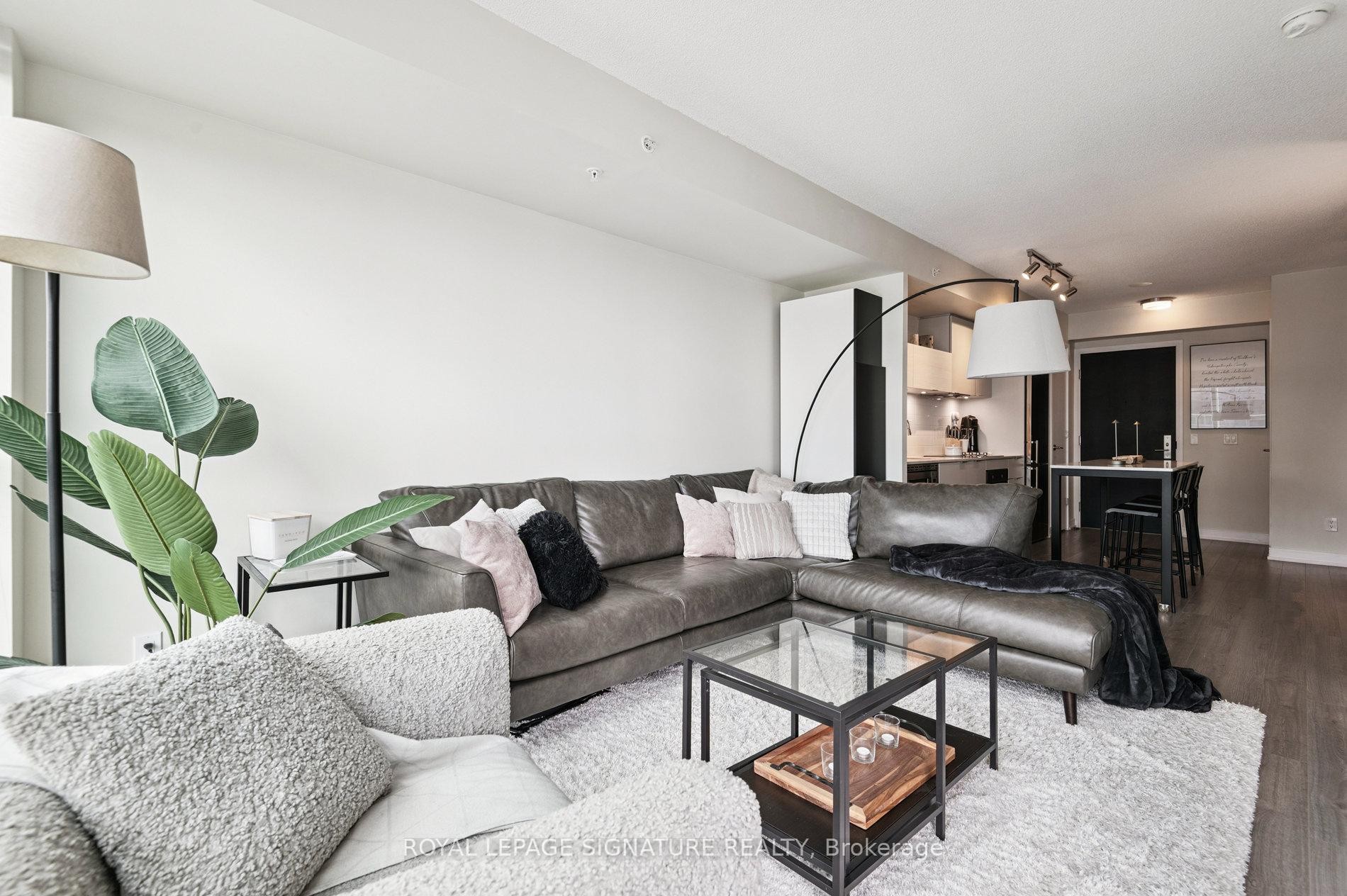 









20


Thomas Riley

Road, 2601,
Toronto,




ON
M9B 0C3


