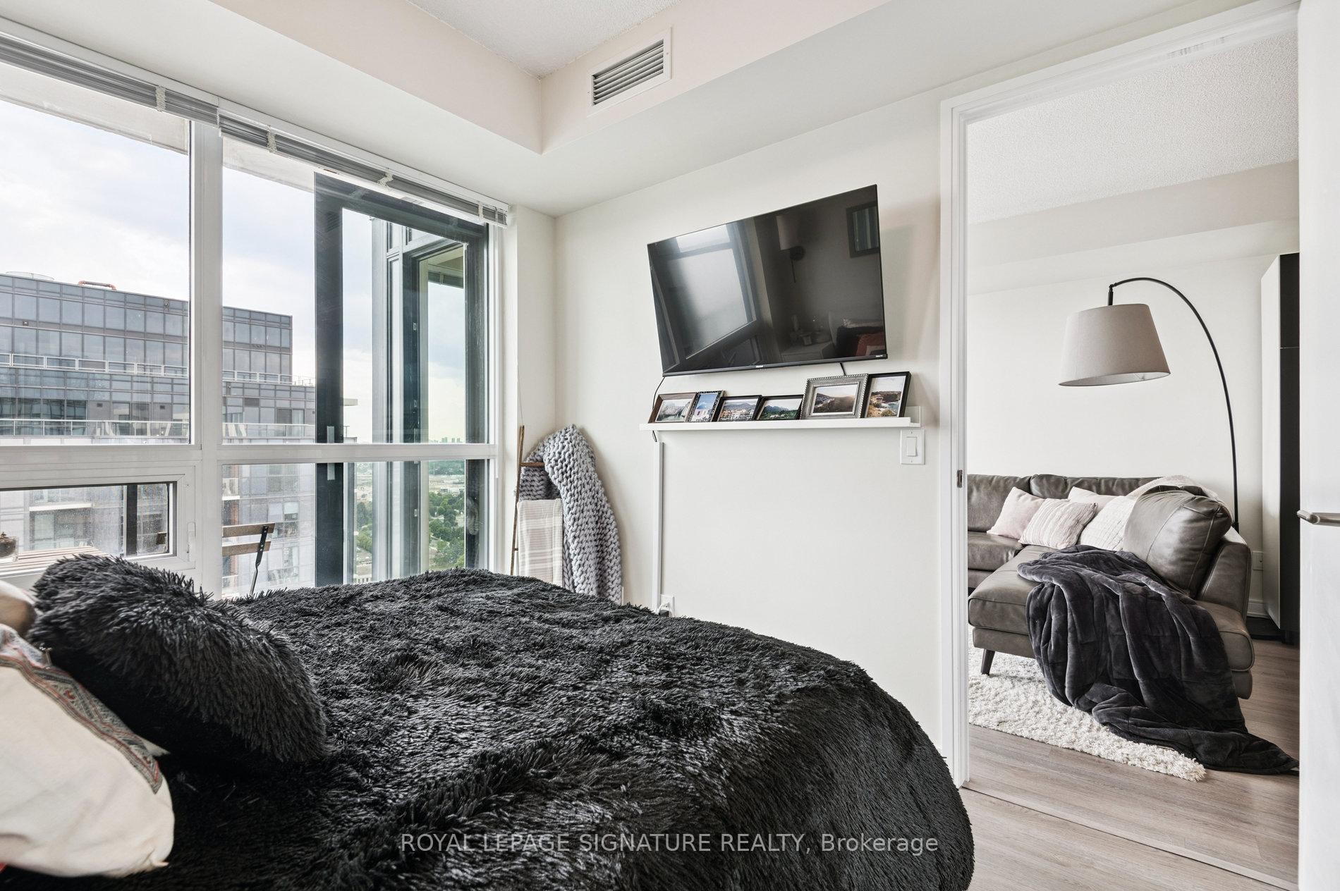 









20


Thomas Riley

Road, 2601,
Toronto,




ON
M9B 0C3

