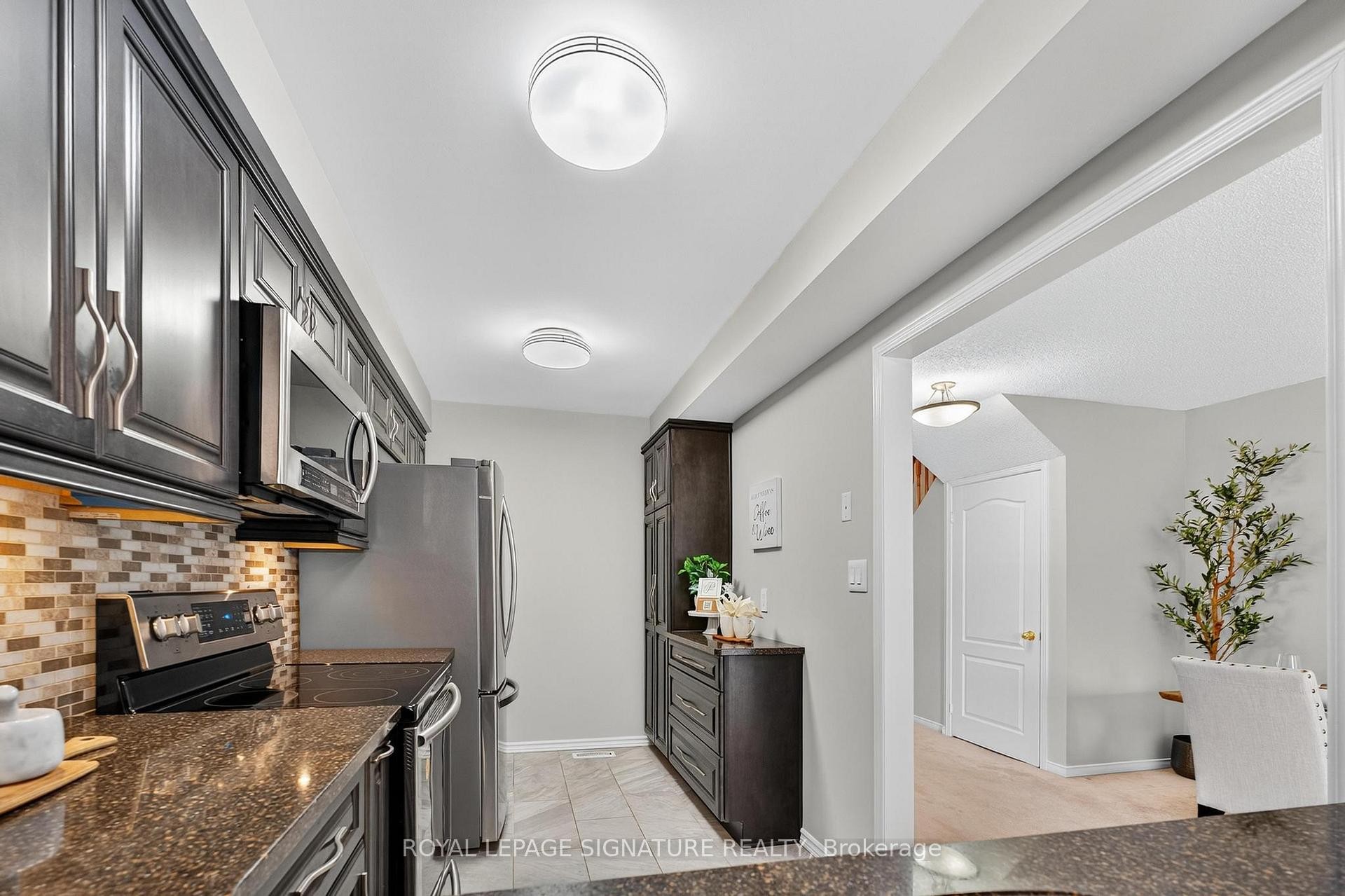 









1867


Kingston

Road, 36,
Pickering,




ON
L1V 6Z4

