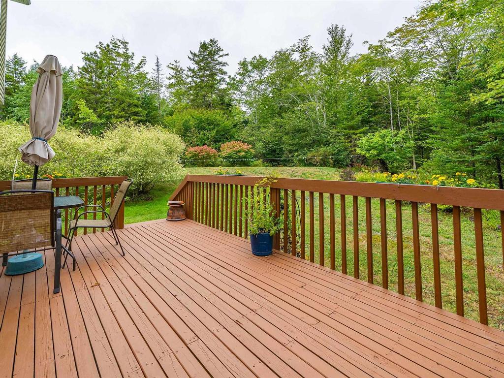 












60 Blue Forest Lane

,
Hammonds Plains,




NS
B4B 1L1

