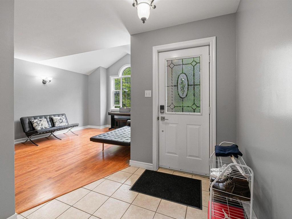 












60 Blue Forest Lane

,
Hammonds Plains,




NS
B4B 1L1

