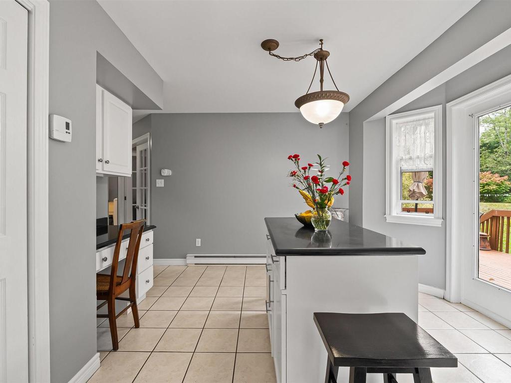 












60 Blue Forest Lane

,
Hammonds Plains,




NS
B4B 1L1


