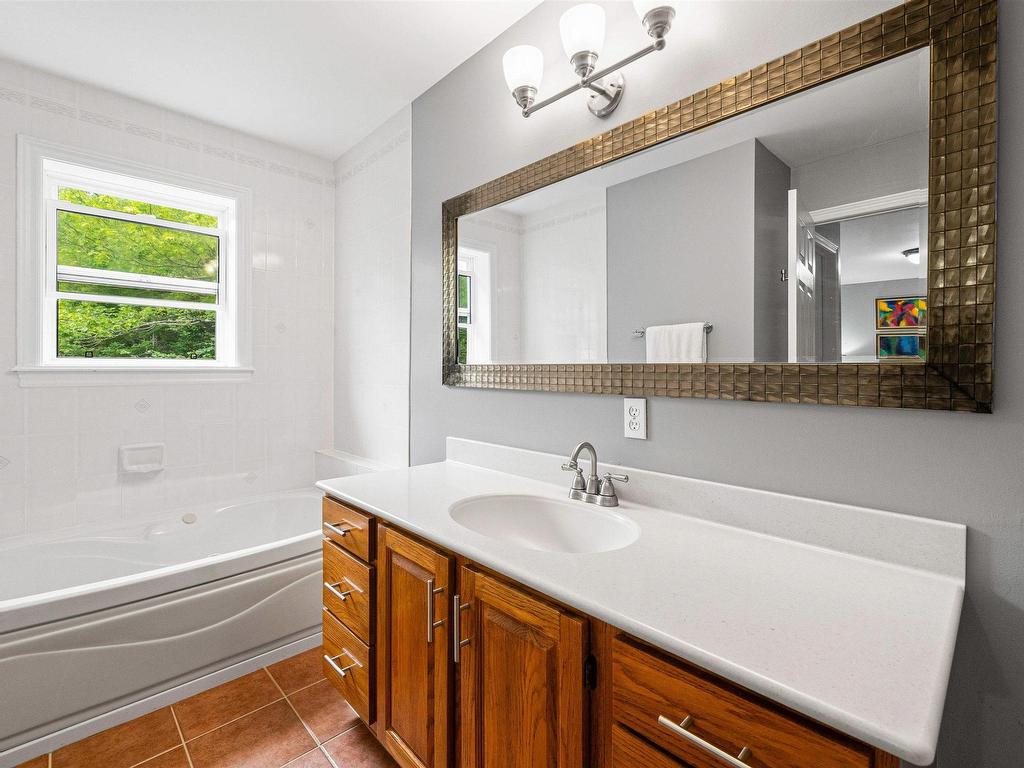 












60 Blue Forest Lane

,
Hammonds Plains,




NS
B4B 1L1

