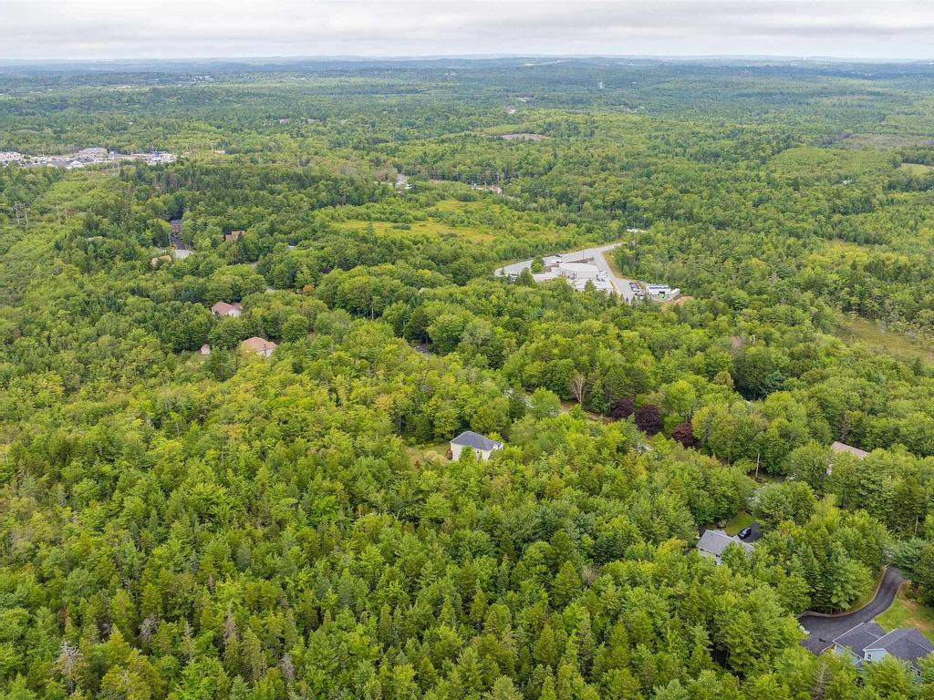 












60 Blue Forest Lane

,
Hammonds Plains,




NS
B4B 1L1

