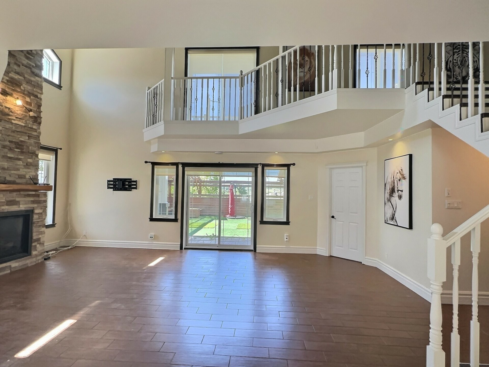 









15


Rue de la Montagne

,
Ville-Marie,




QC
J9V1G7

