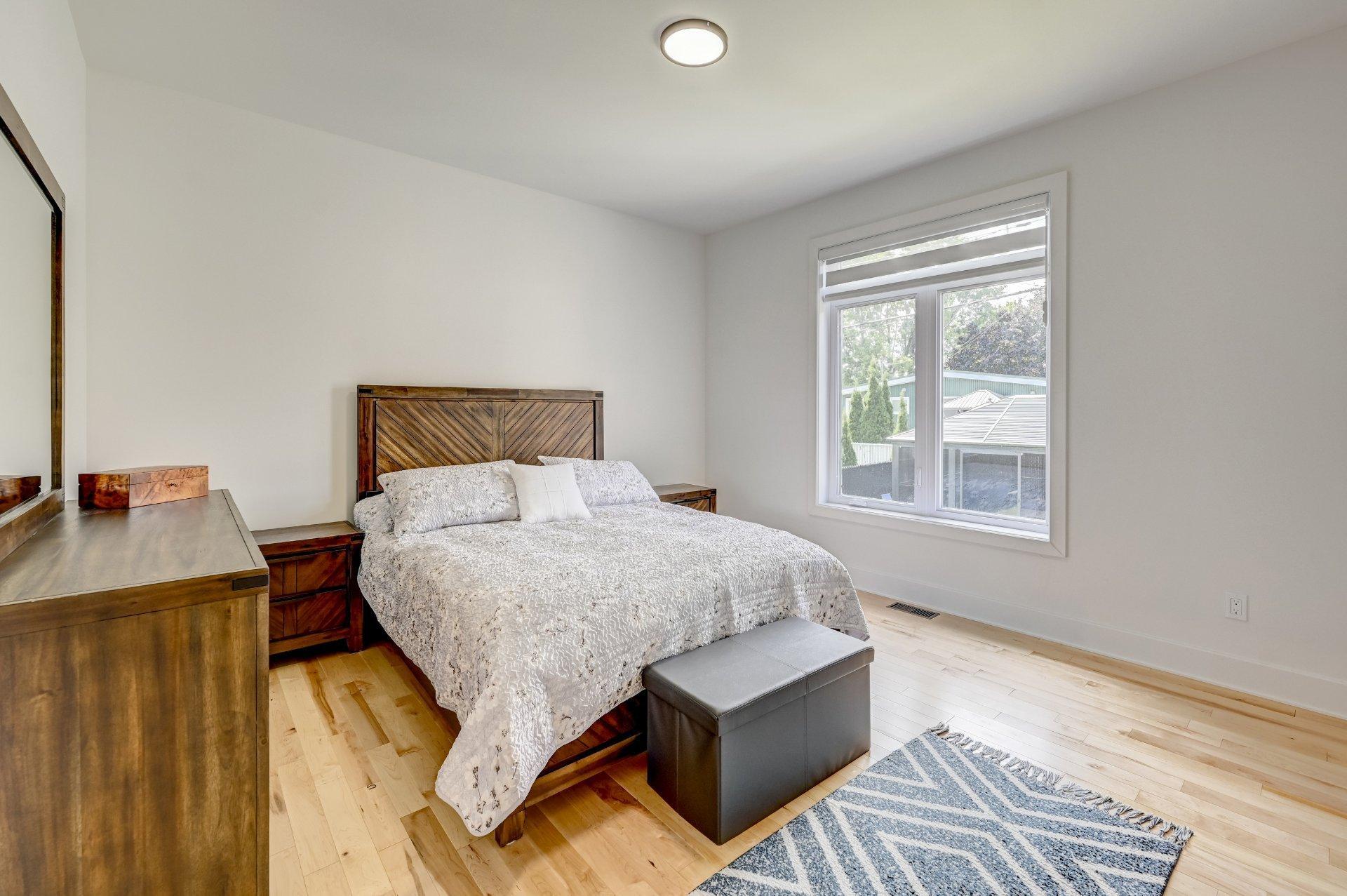 









5716


Rue Parizeau

,
Brossard,




QC
J4W1H7

